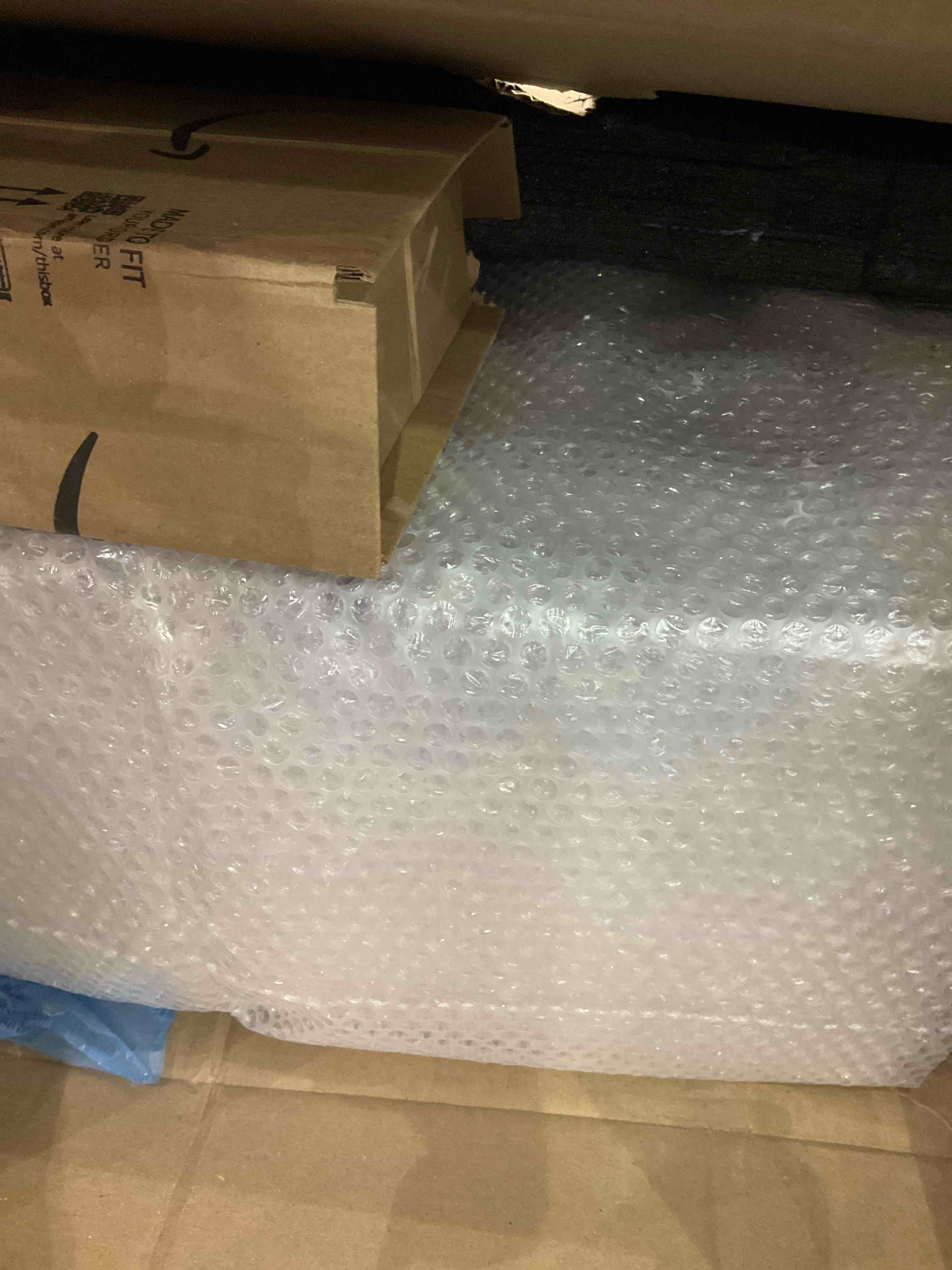 https://s3.amazonaws.com/lotting-images-prod/BargainHunt/EXS01520456_1715342923112.jpeg
