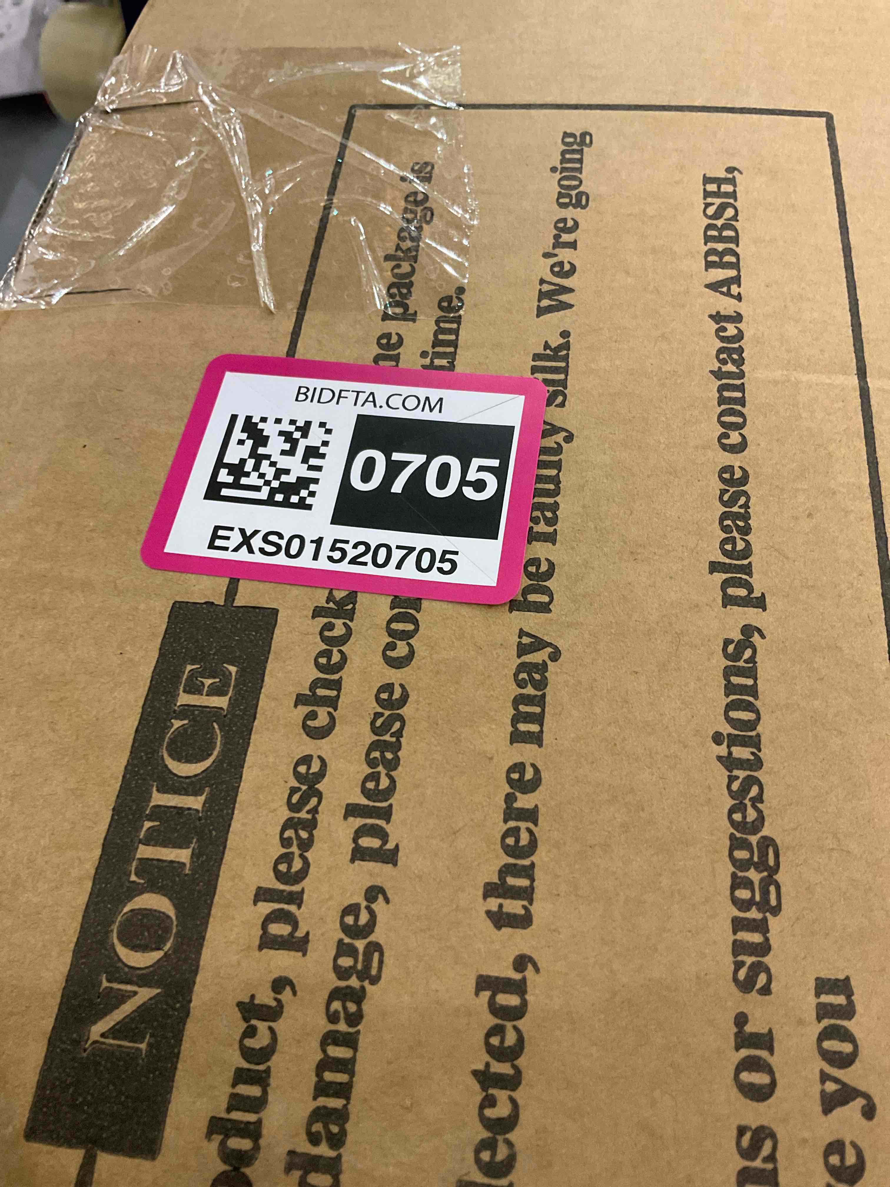 https://s3.amazonaws.com/lotting-images-prod/BargainHunt/EXS01520705_1715344321050.jpeg