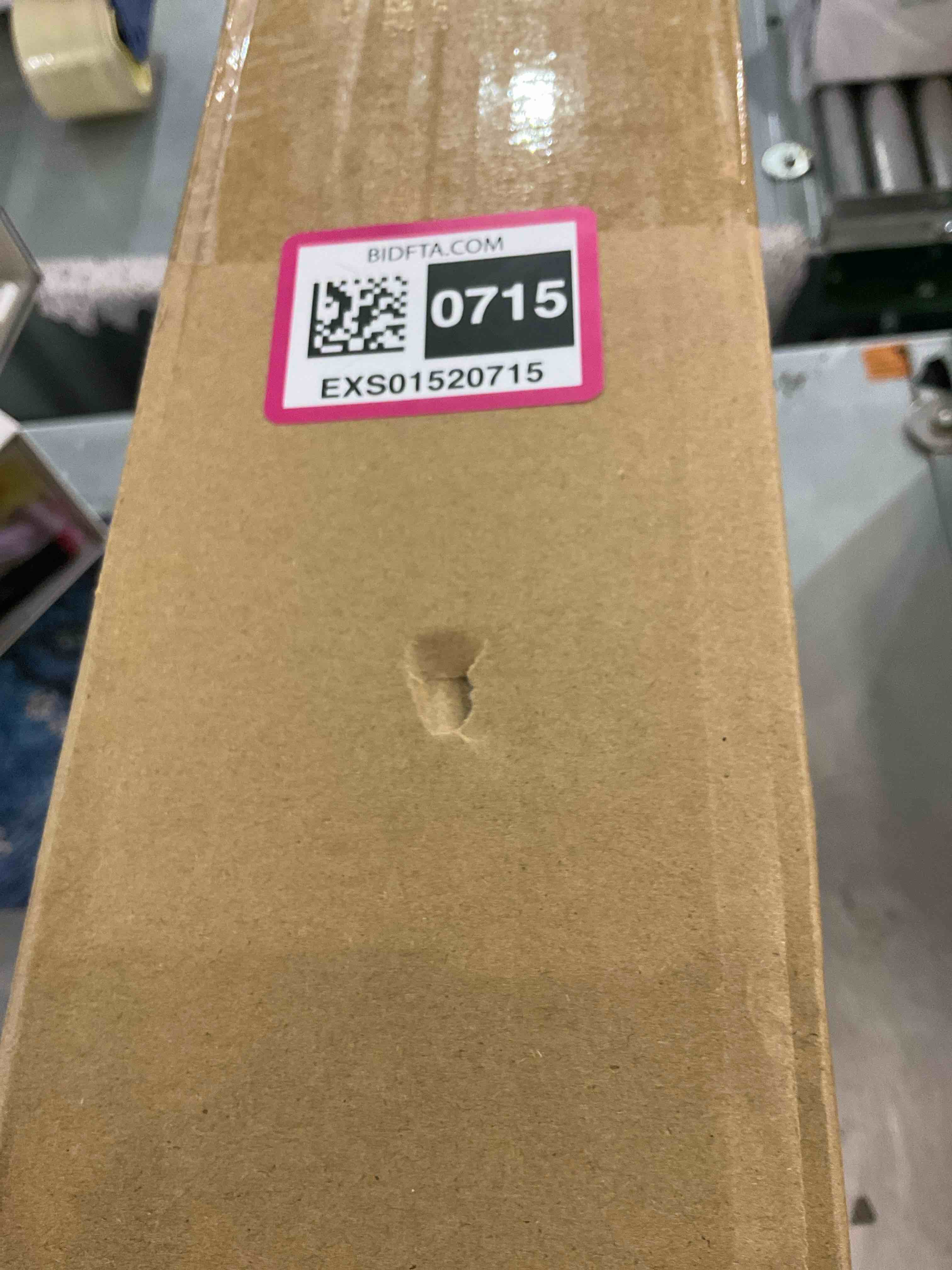 https://s3.amazonaws.com/lotting-images-prod/BargainHunt/EXS01520715_1715345329410.jpeg