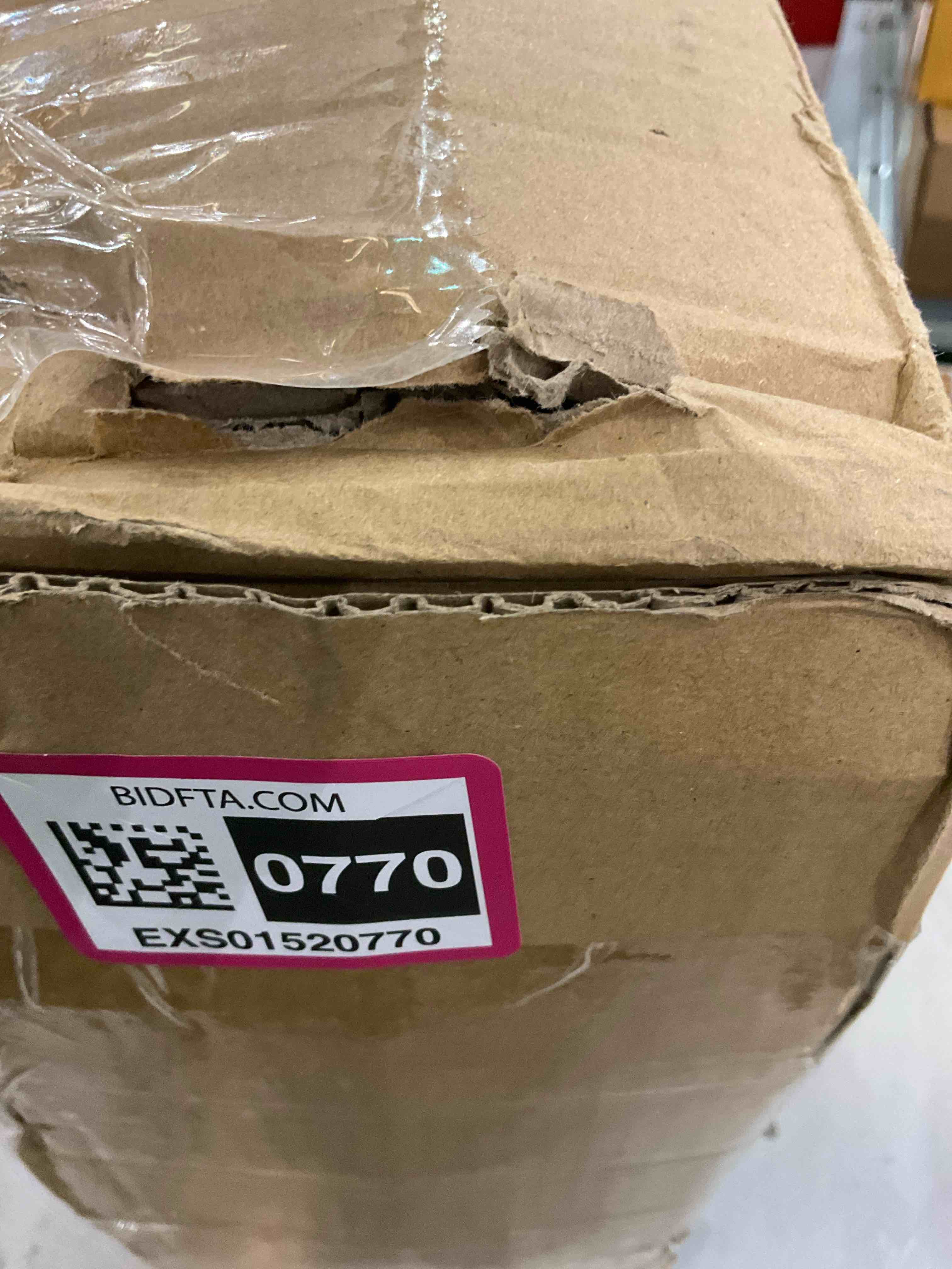 https://s3.amazonaws.com/lotting-images-prod/BargainHunt/EXS01520770_1715353814380.jpeg