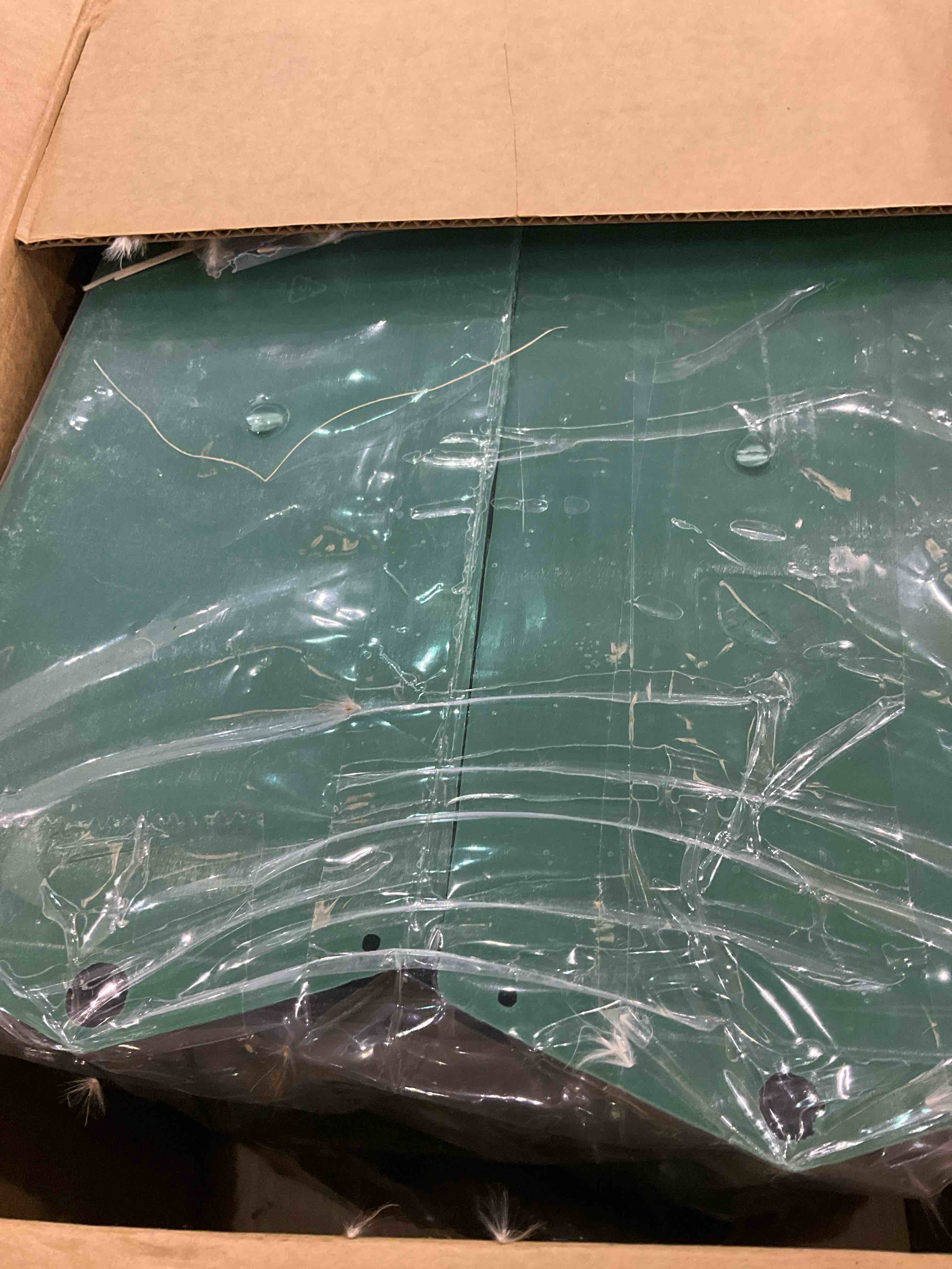 https://s3.amazonaws.com/lotting-images-prod/BargainHunt/EXS01520896_1715601581769.jpeg