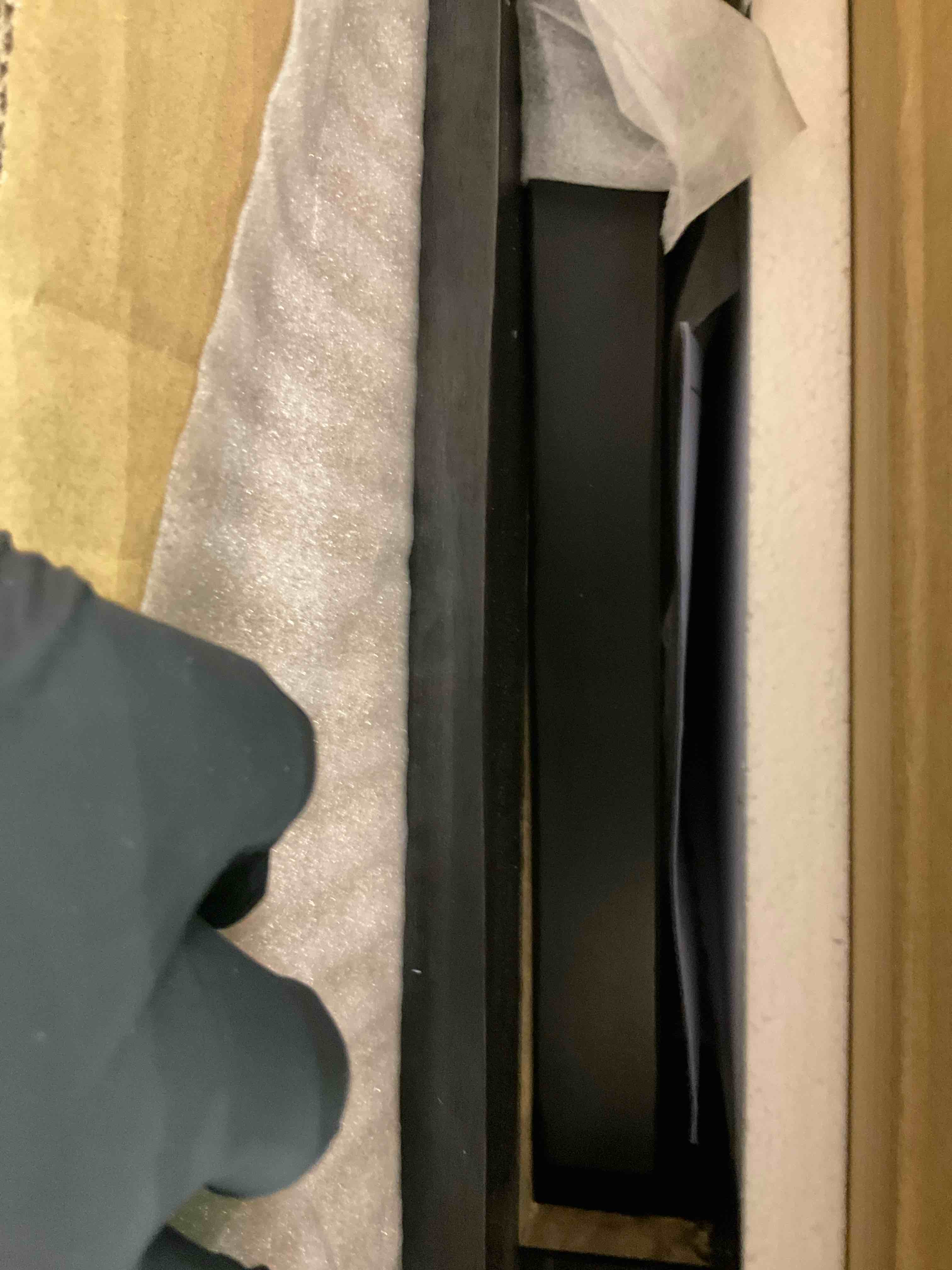 https://s3.amazonaws.com/lotting-images-prod/BargainHunt/EXS01521317_1719409118899.jpeg