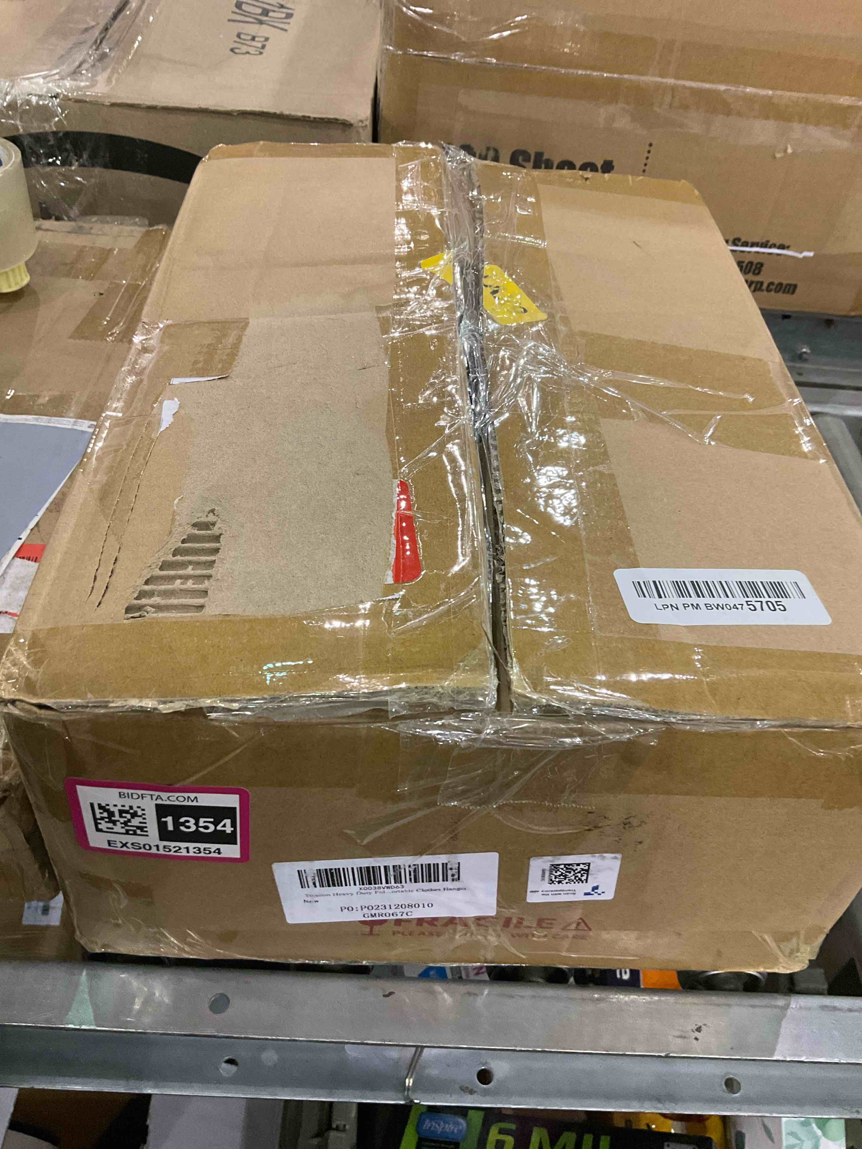 https://s3.amazonaws.com/lotting-images-prod/BargainHunt/EXS01521354_1719833150479.jpeg