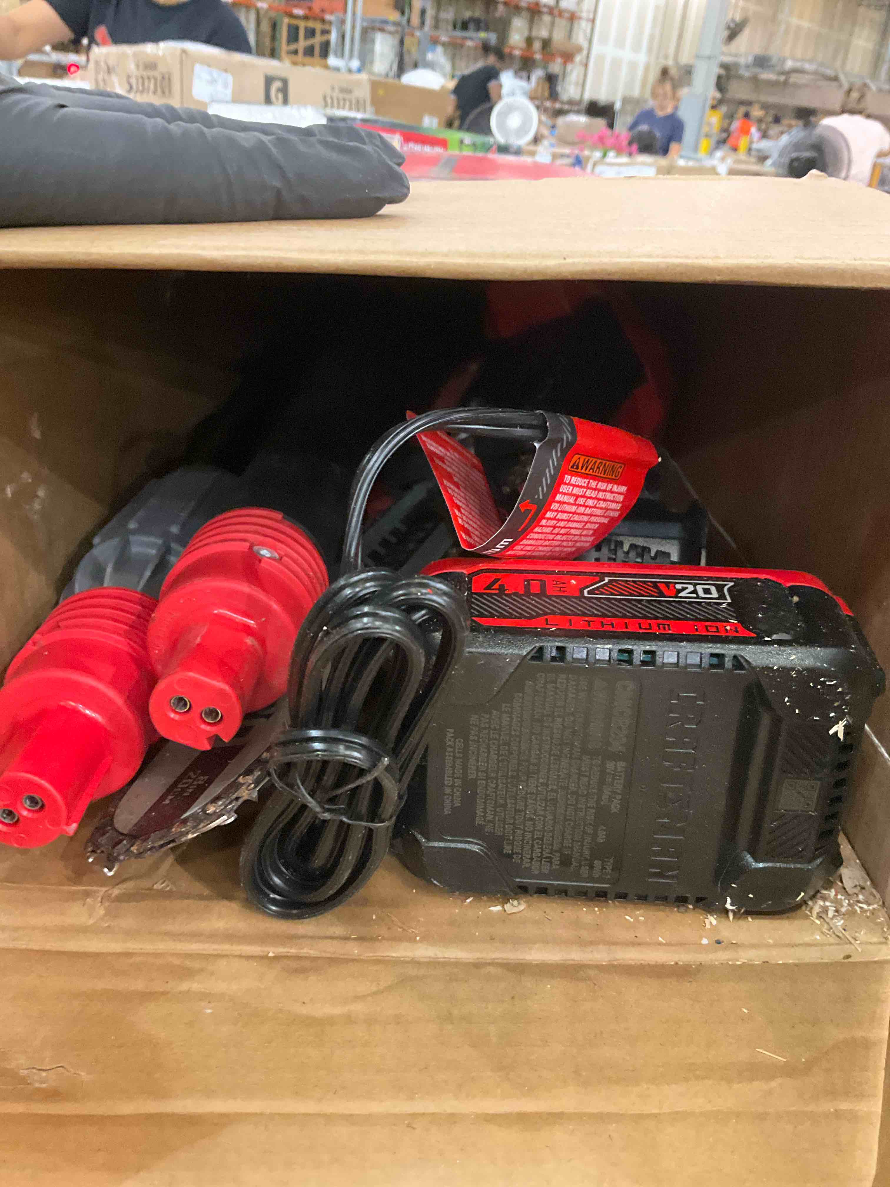 https://s3.amazonaws.com/lotting-images-prod/BargainHunt/EXS01521455_1719933194271.jpeg