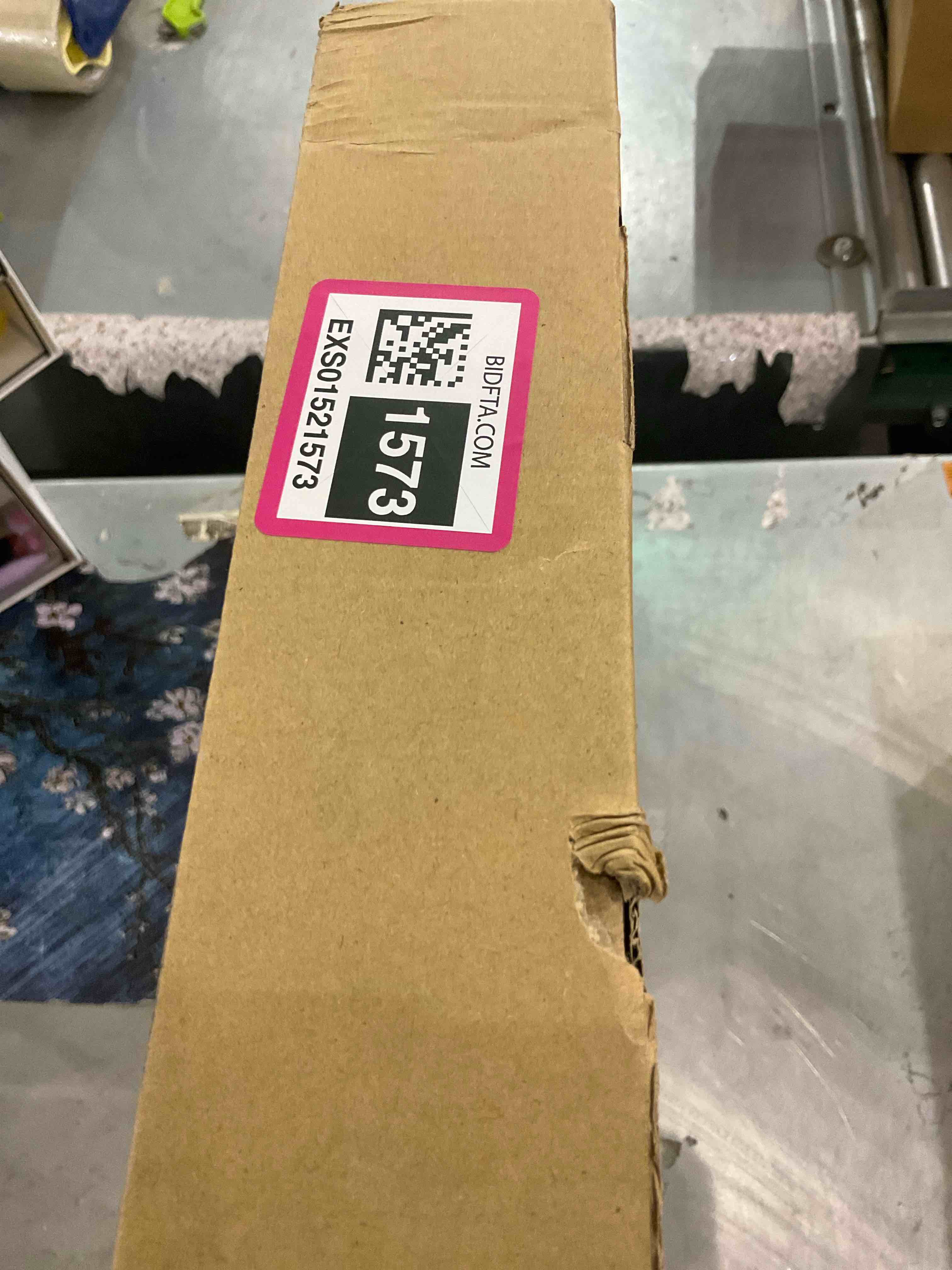 https://s3.amazonaws.com/lotting-images-prod/BargainHunt/EXS01521573_1714755614393.jpeg