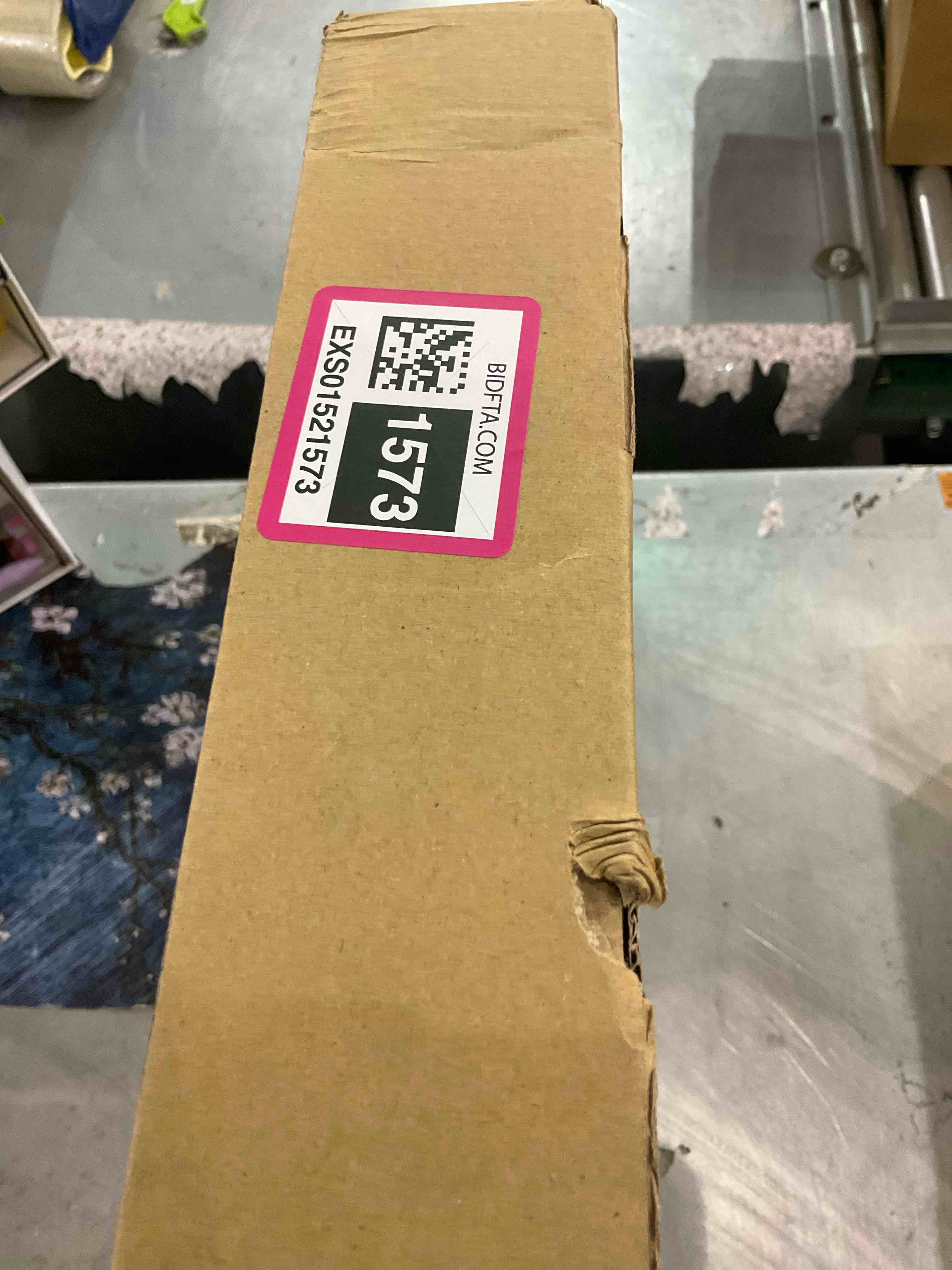 https://s3.amazonaws.com/lotting-images-prod/BargainHunt/EXS01521573_1714755615467.jpeg