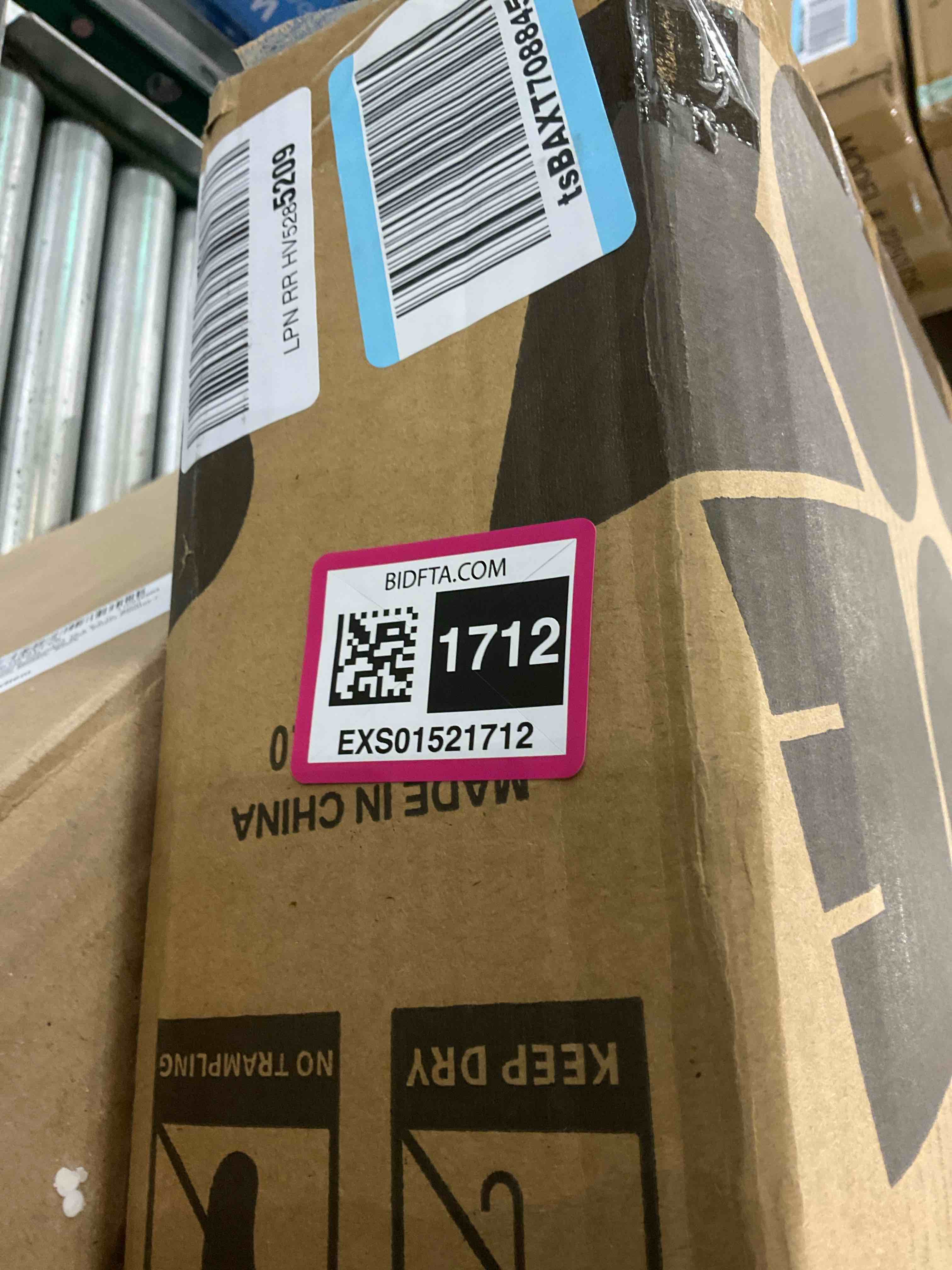 https://s3.amazonaws.com/lotting-images-prod/BargainHunt/EXS01521712_1715094169103.jpeg