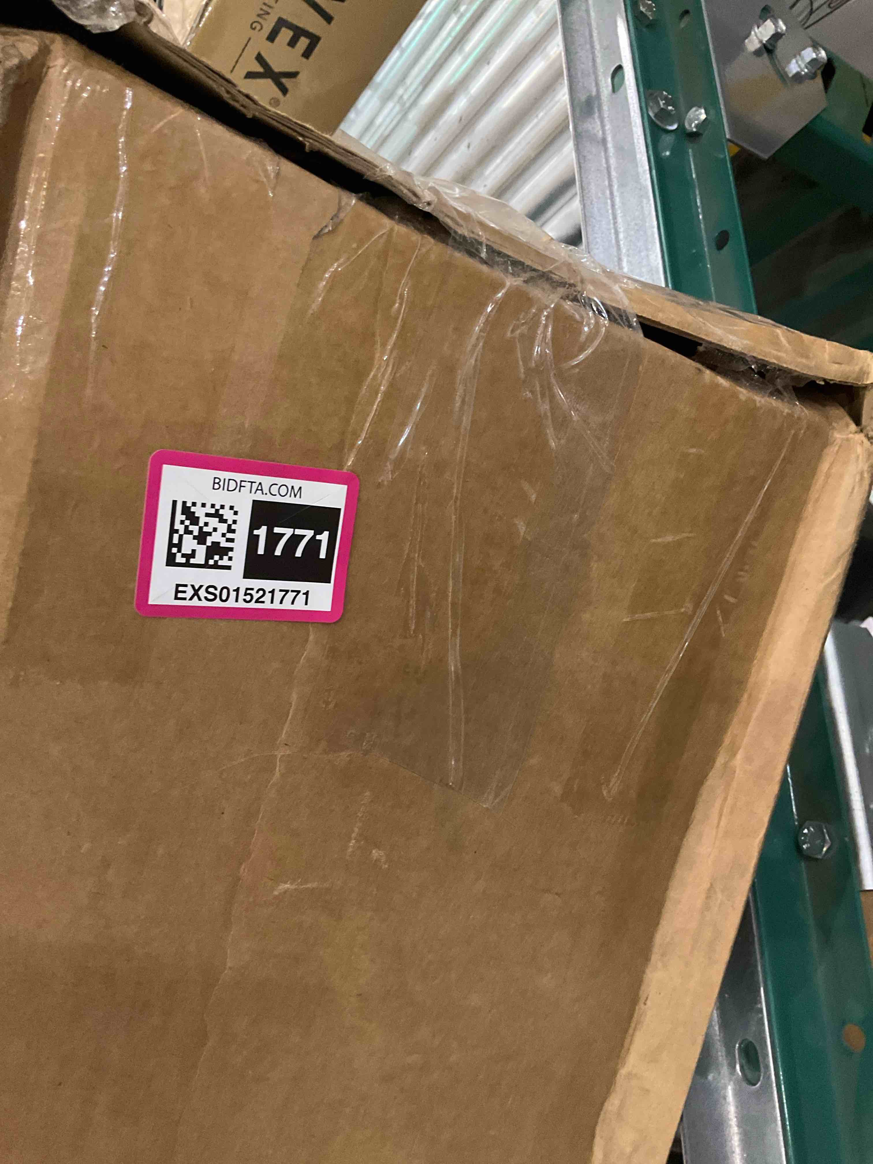 https://s3.amazonaws.com/lotting-images-prod/BargainHunt/EXS01521771_1715108577192.jpeg