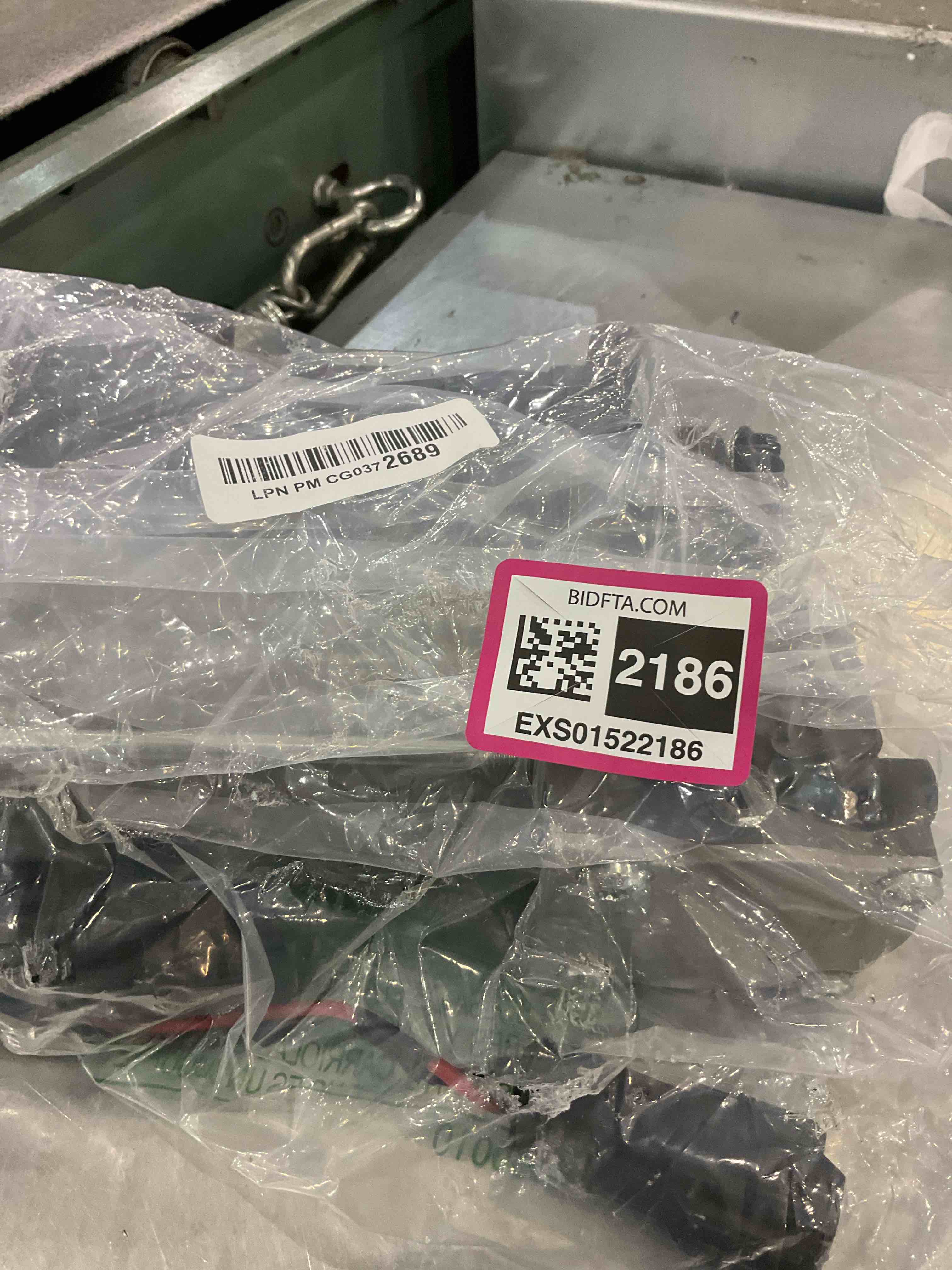 GELUOXI LR015303 Air Suspension Compressor Pump & Relay (A-M-K Style) Replacement for Land Rover LR3 2005-2009/LR4 2010-2014/Range Rover Sport 2006-2013 LR023964