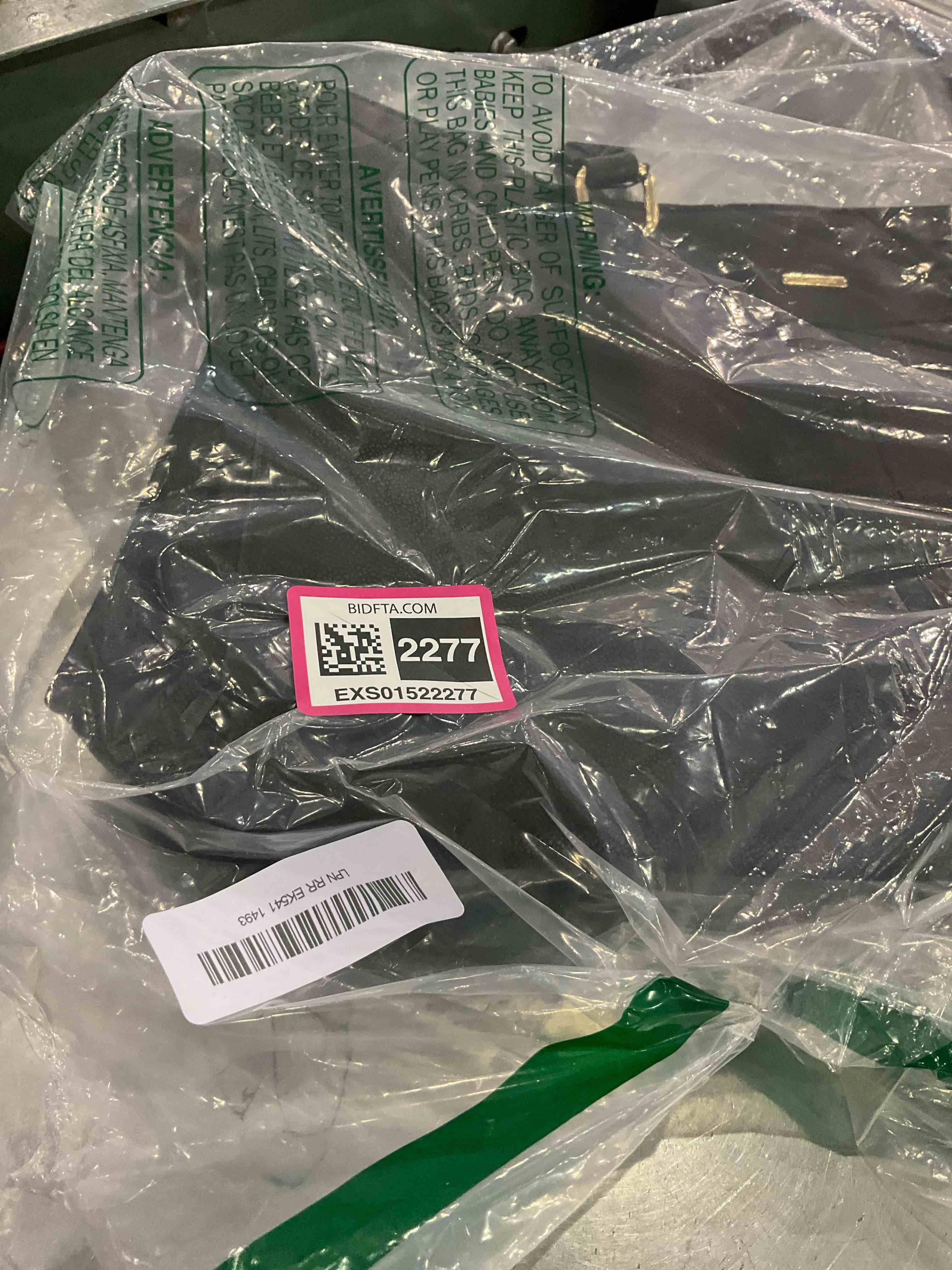 https://s3.amazonaws.com/lotting-images-prod/BargainHunt/EXS01522277_1715599314652.jpeg