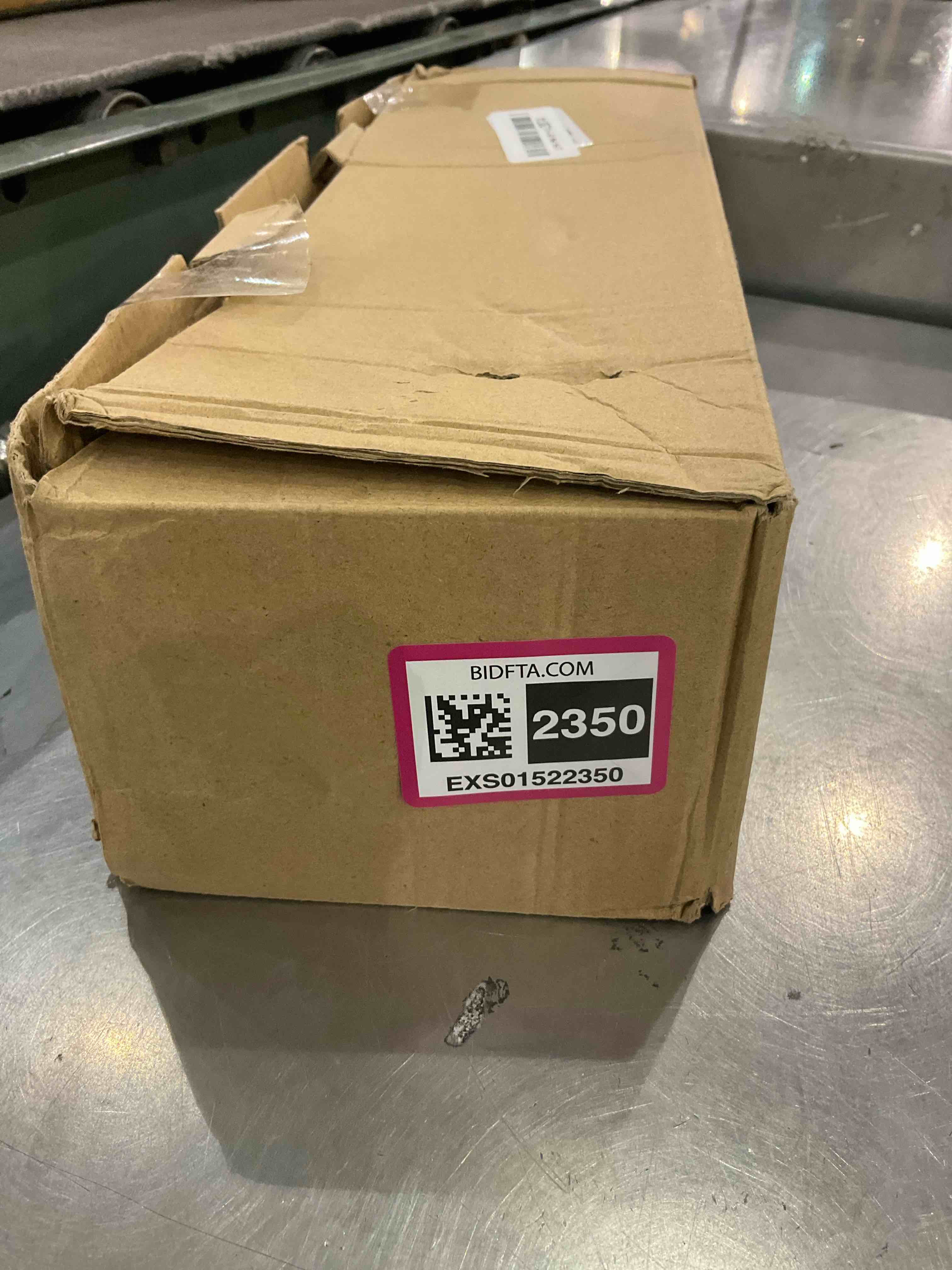 https://s3.amazonaws.com/lotting-images-prod/BargainHunt/EXS01522350_1715604310392.jpeg