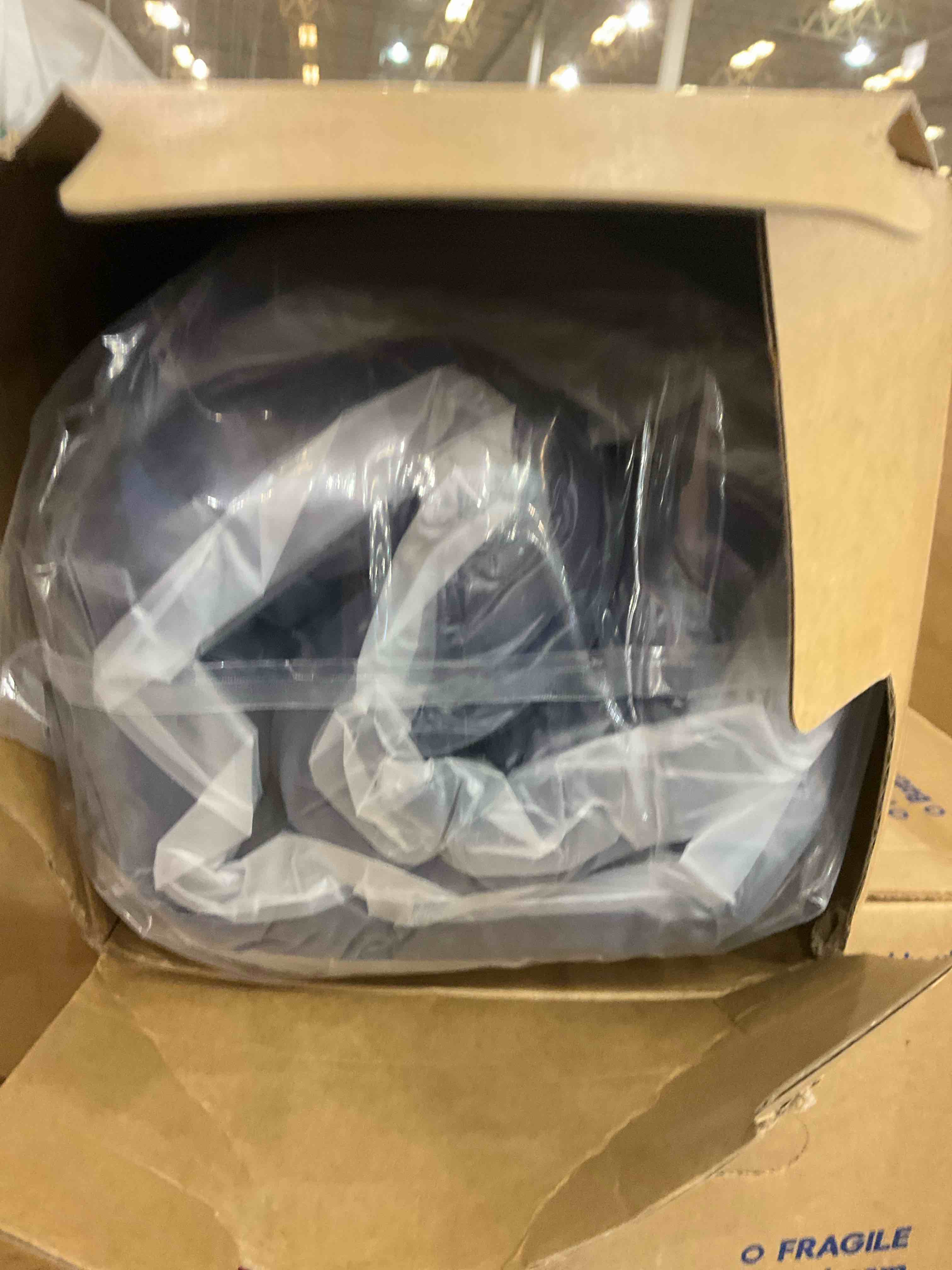 https://s3.amazonaws.com/lotting-images-prod/BargainHunt/EXS01522526_1714577674387.jpeg