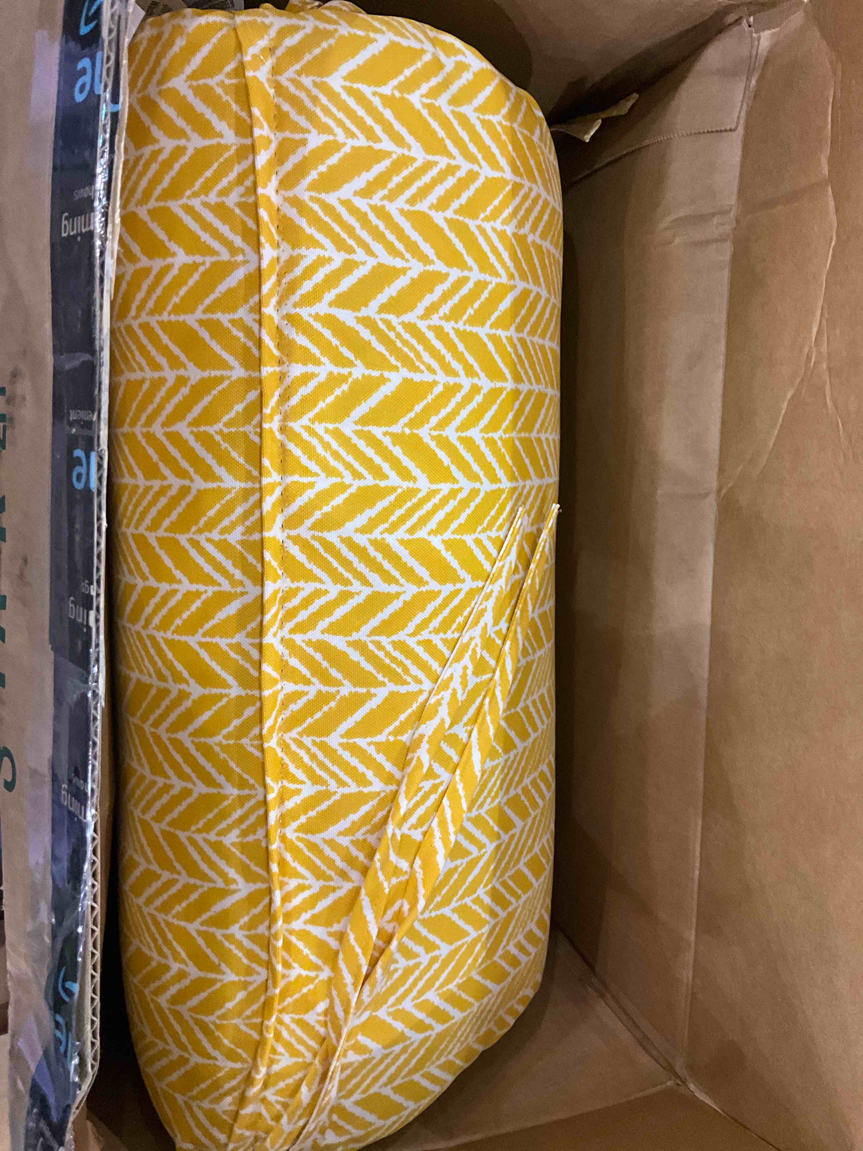 https://s3.amazonaws.com/lotting-images-prod/BargainHunt/EXS01522669_1714996202848.jpeg