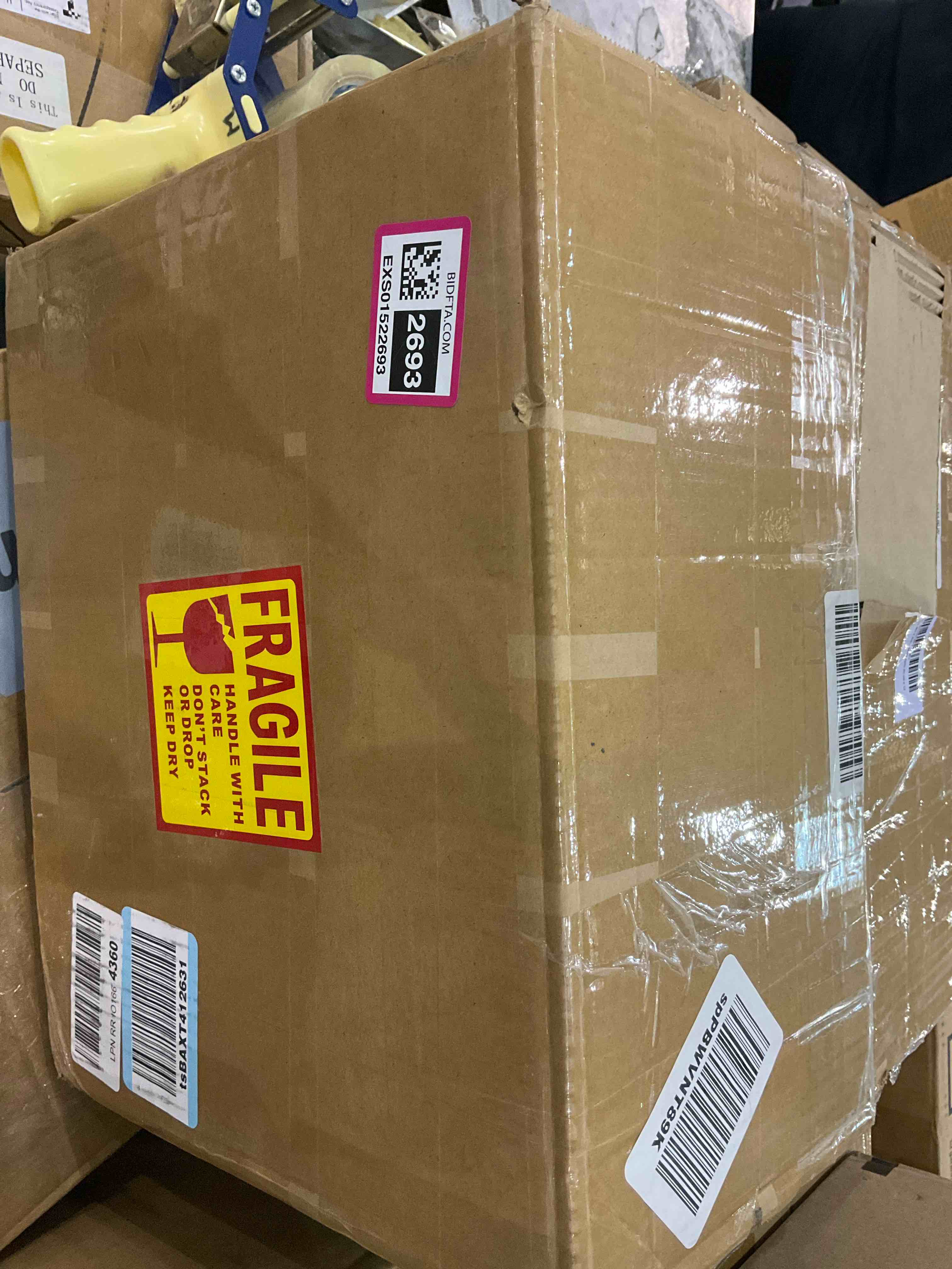 https://s3.amazonaws.com/lotting-images-prod/BargainHunt/EXS01522693_1715000143865.jpeg