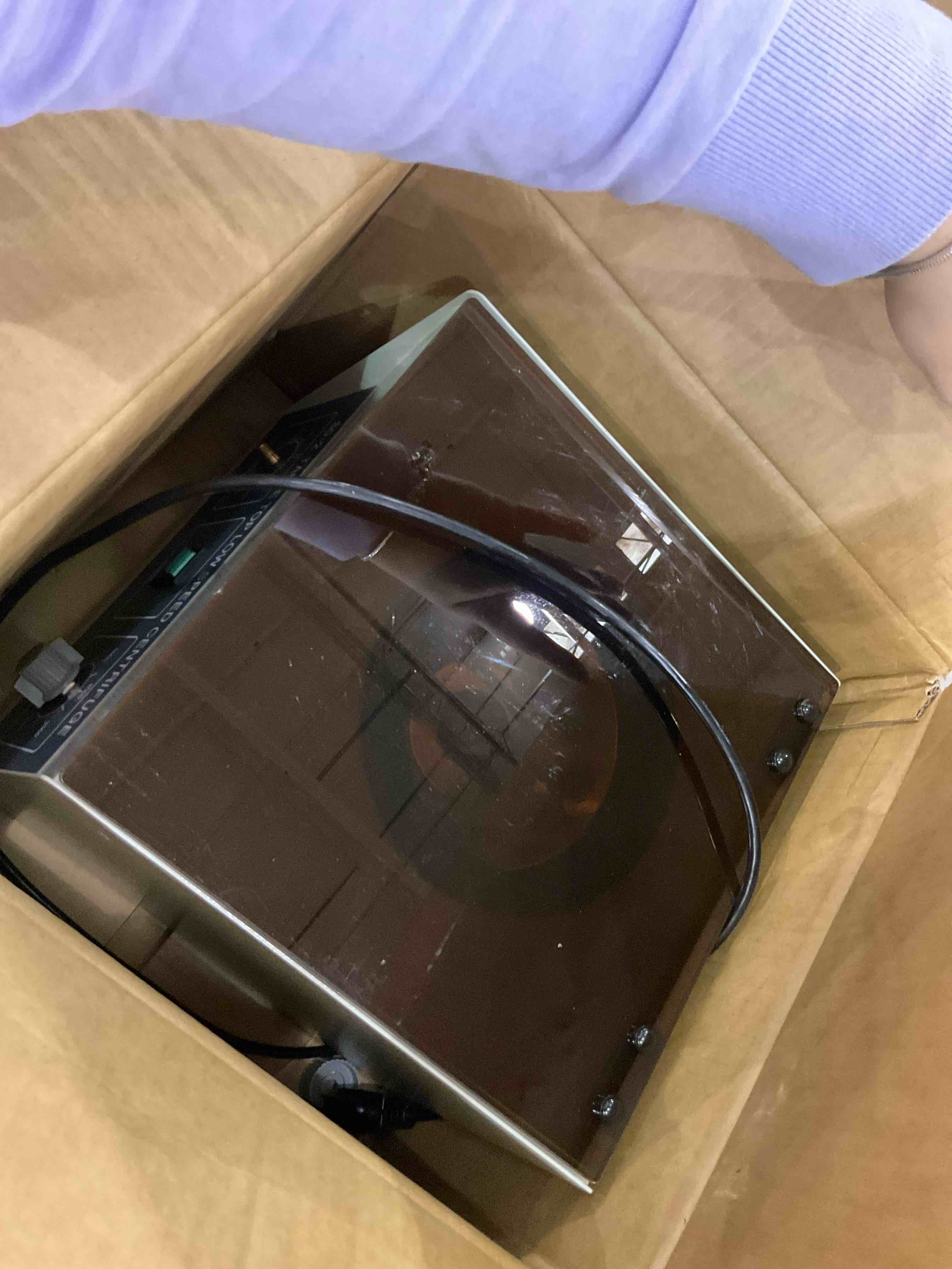 https://s3.amazonaws.com/lotting-images-prod/BargainHunt/EXS01522693_1715000154295.jpeg