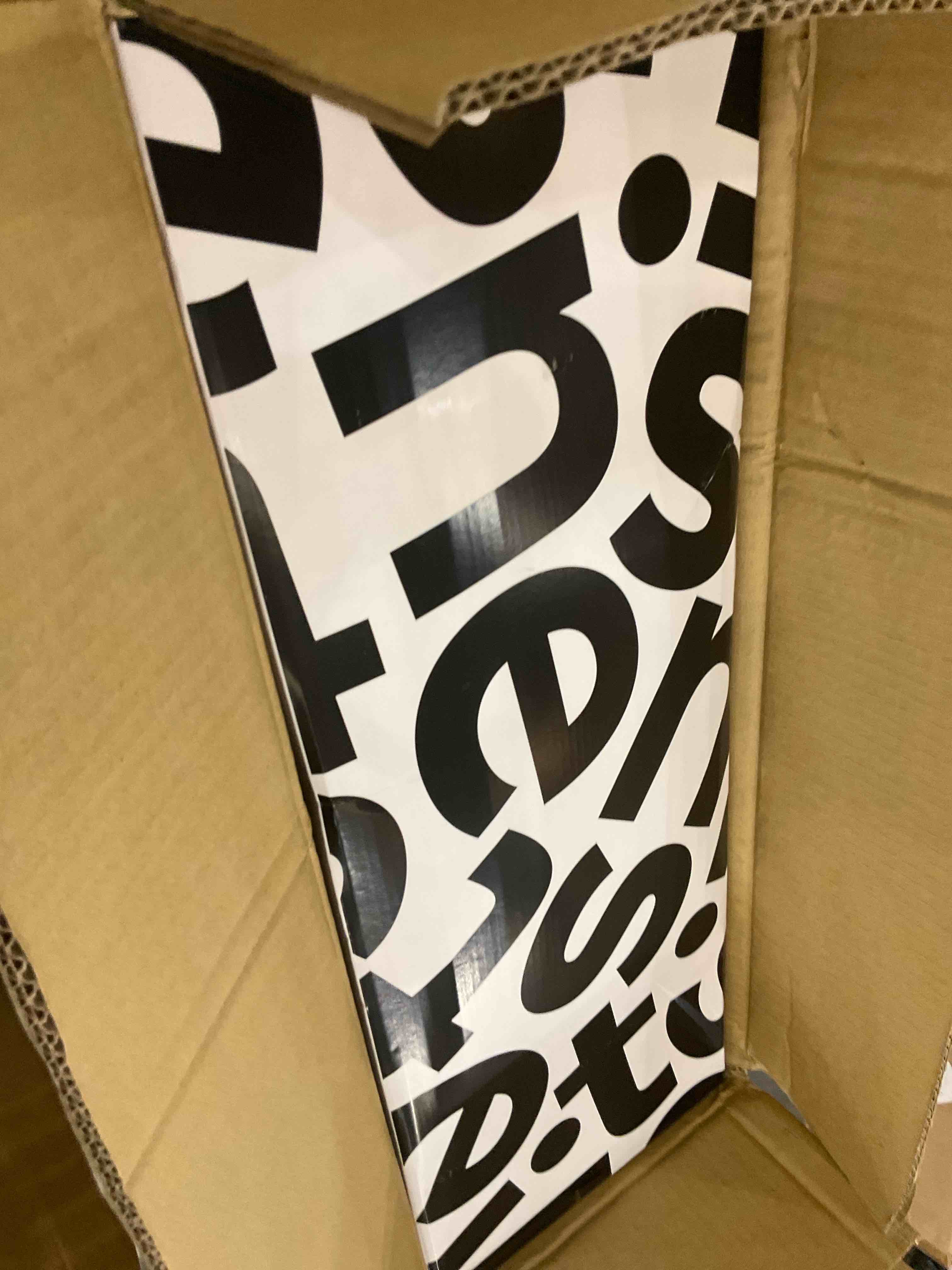 https://s3.amazonaws.com/lotting-images-prod/BargainHunt/EXS01522716_1715005023855.jpeg