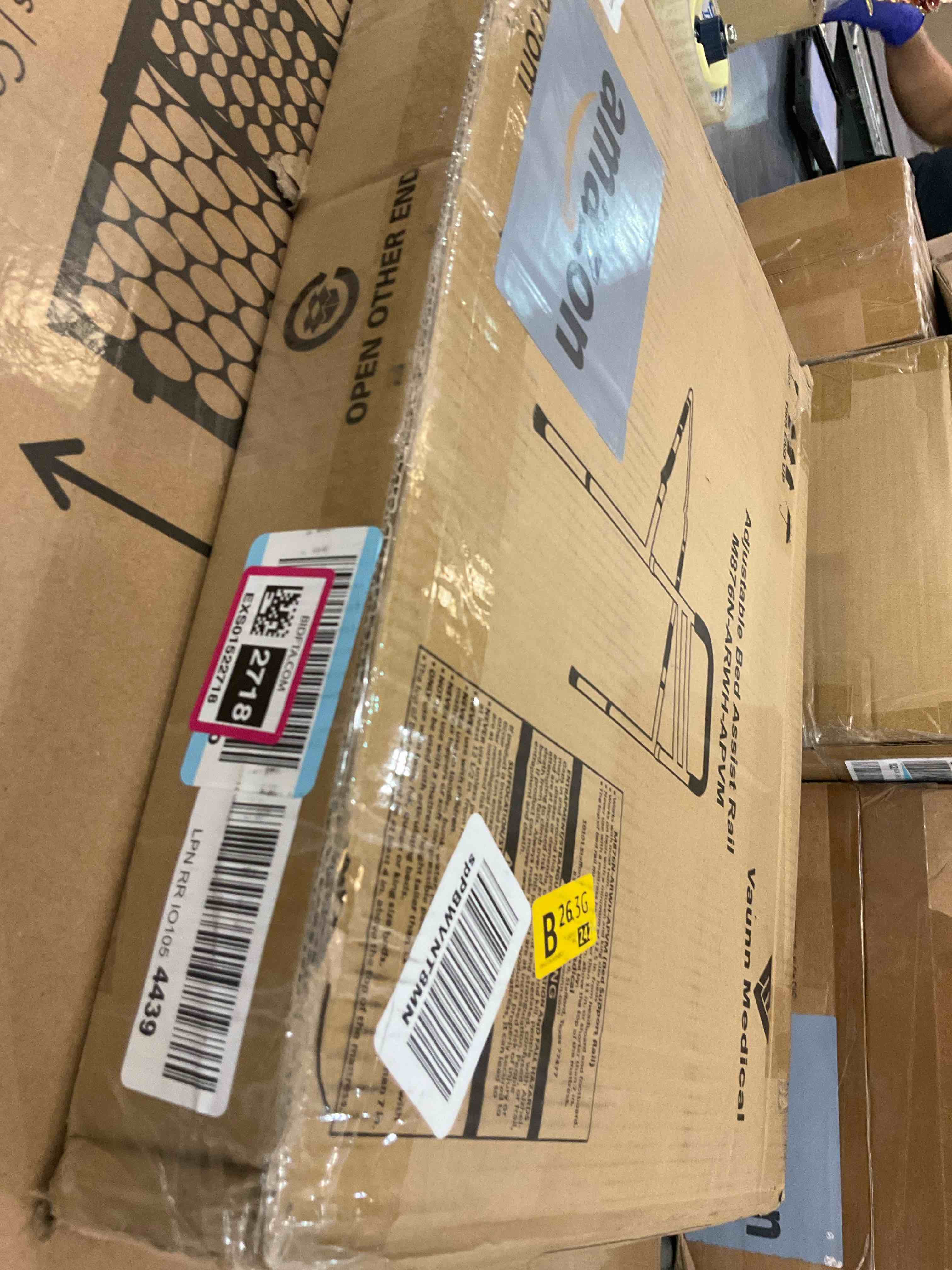 https://s3.amazonaws.com/lotting-images-prod/BargainHunt/EXS01522718_1715005272170.jpeg