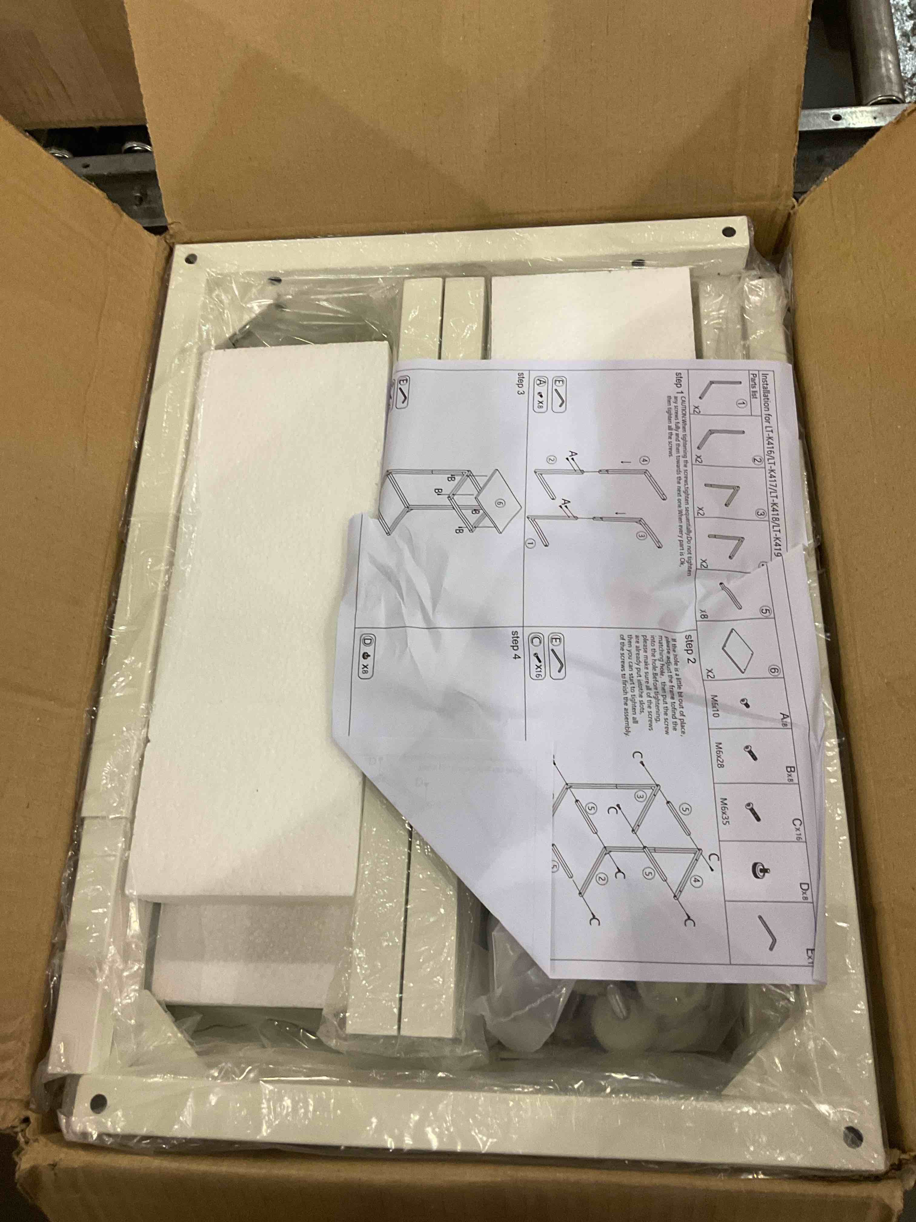 https://s3.amazonaws.com/lotting-images-prod/BargainHunt/EXS01522819_1715169044879.jpeg