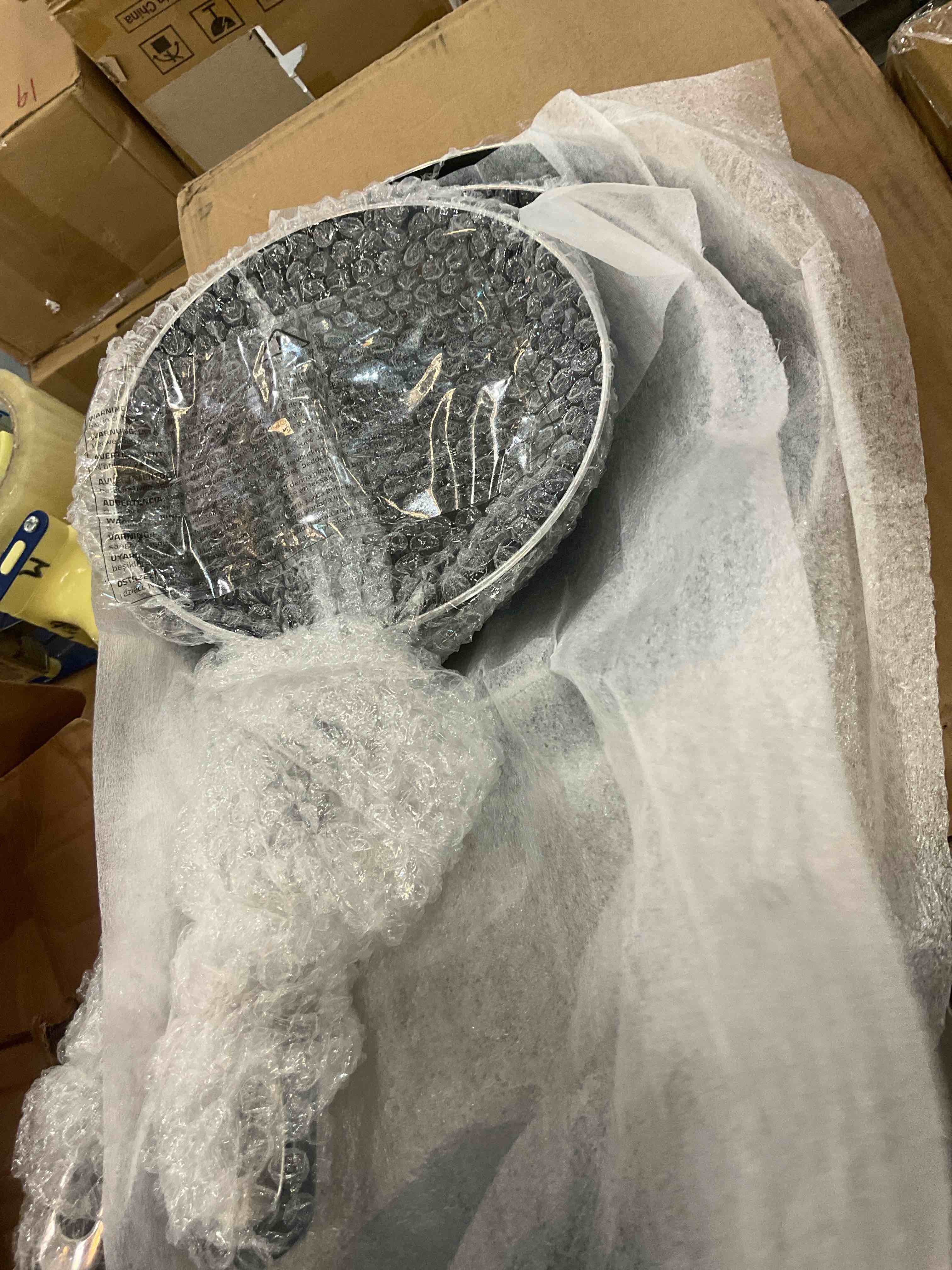 https://s3.amazonaws.com/lotting-images-prod/BargainHunt/EXS01522948_1715188726401.jpeg