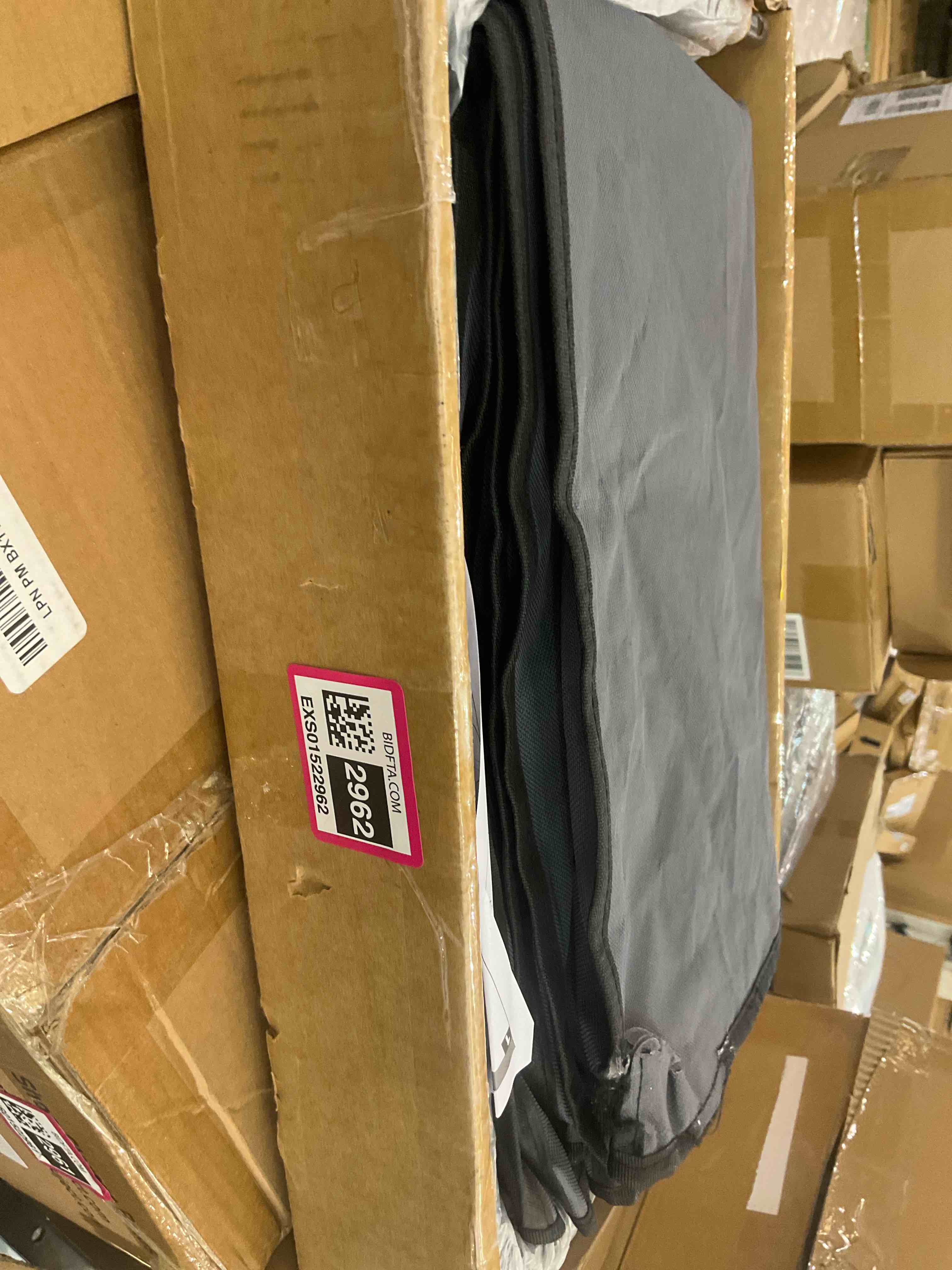 https://s3.amazonaws.com/lotting-images-prod/BargainHunt/EXS01522962_1715193201193.jpeg