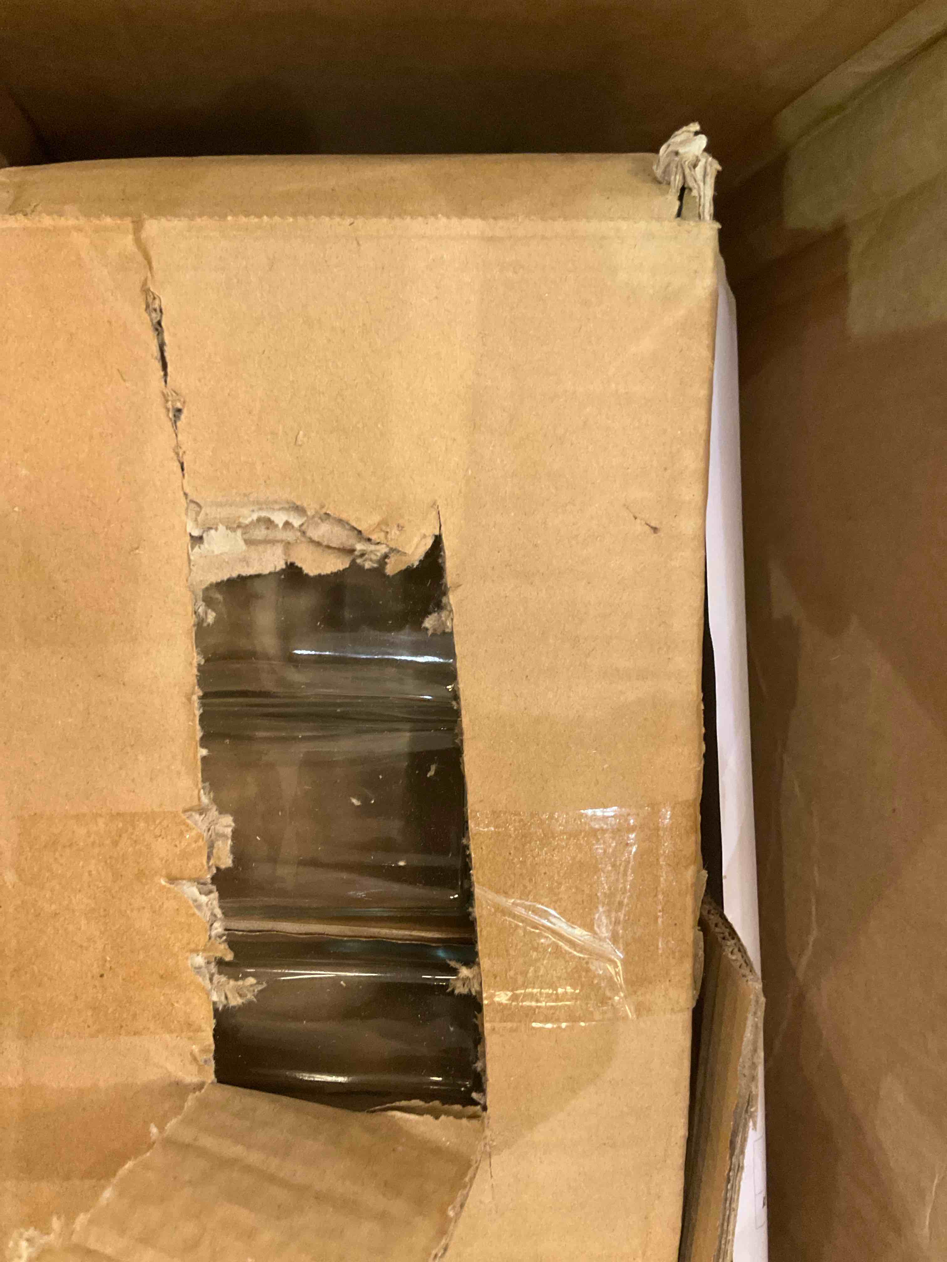 https://s3.amazonaws.com/lotting-images-prod/BargainHunt/EXS01523606_1713972193331.jpeg