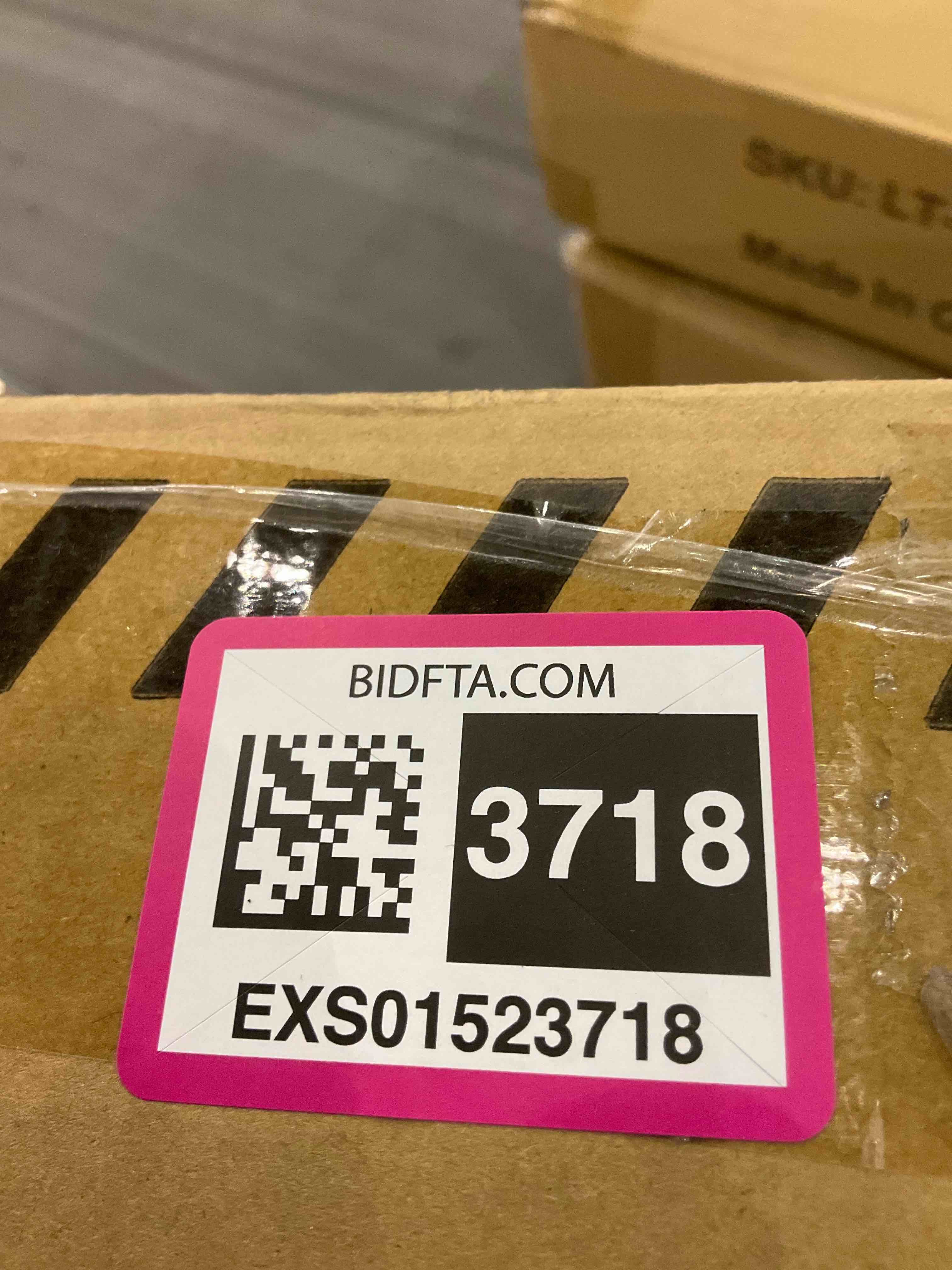 https://s3.amazonaws.com/lotting-images-prod/BargainHunt/EXS01523718_1714046006174.jpeg