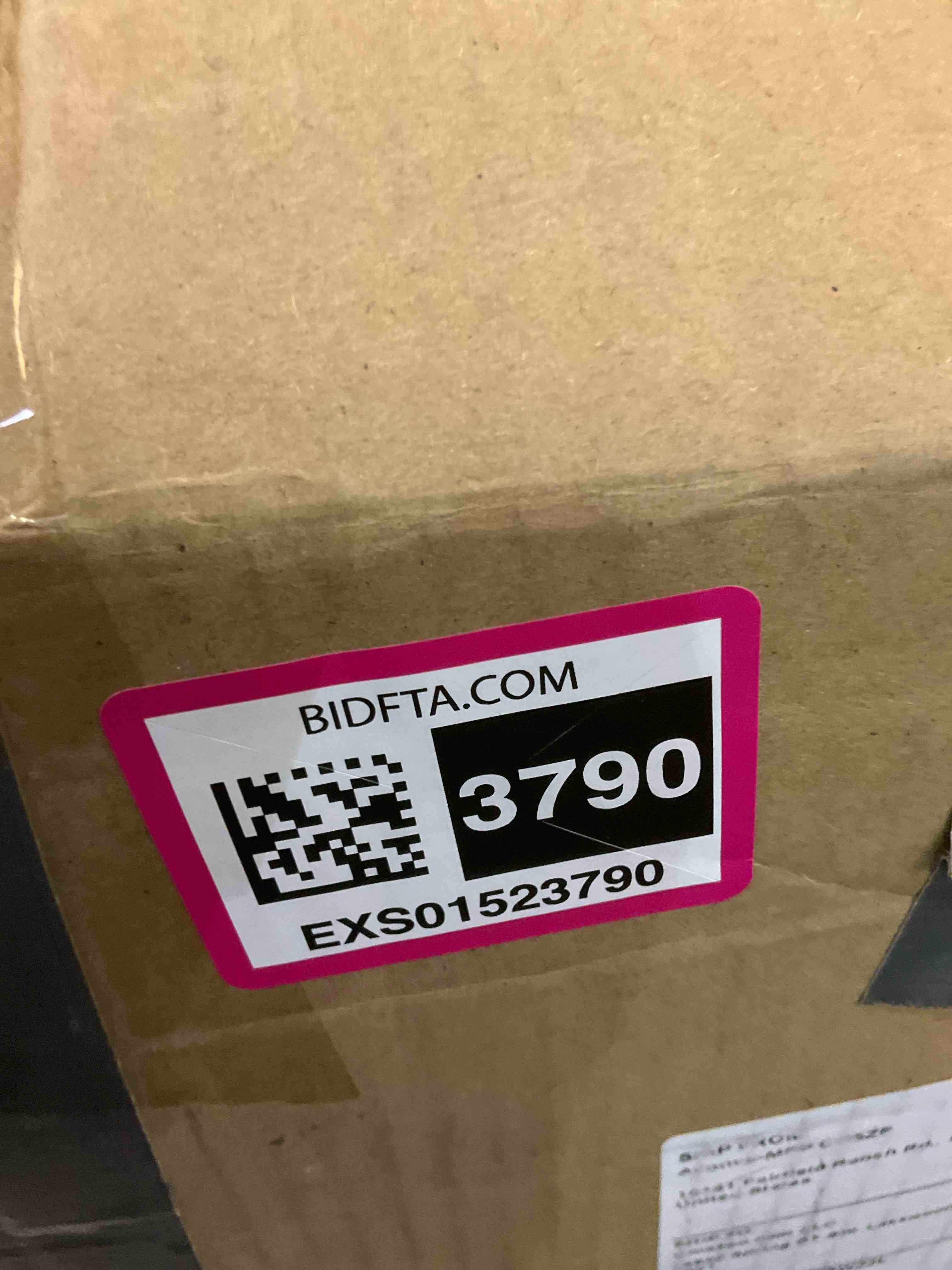 https://s3.amazonaws.com/lotting-images-prod/BargainHunt/EXS01523790_1714055705656.jpeg