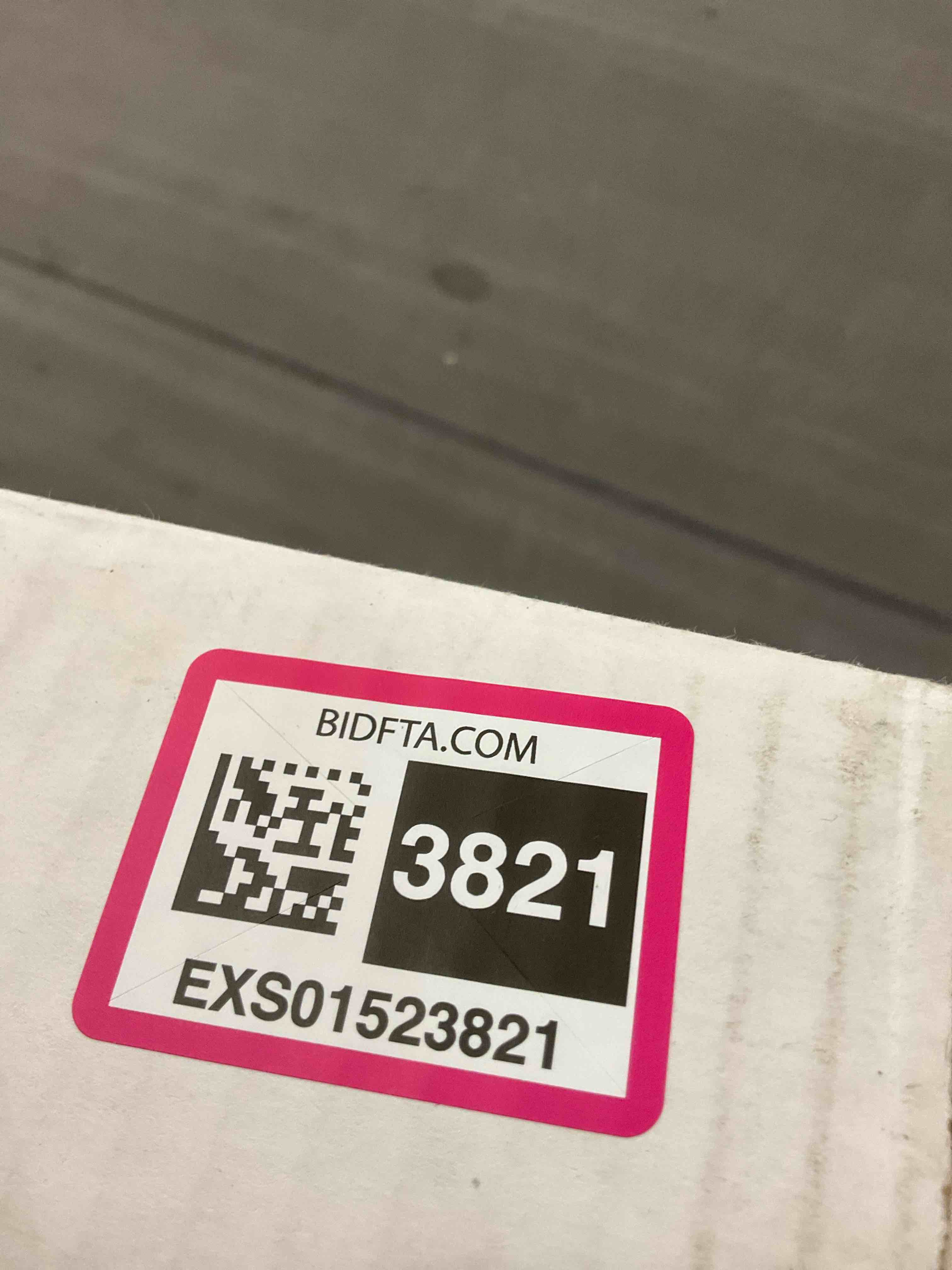 https://s3.amazonaws.com/lotting-images-prod/BargainHunt/EXS01523821_1714059798169.jpeg
