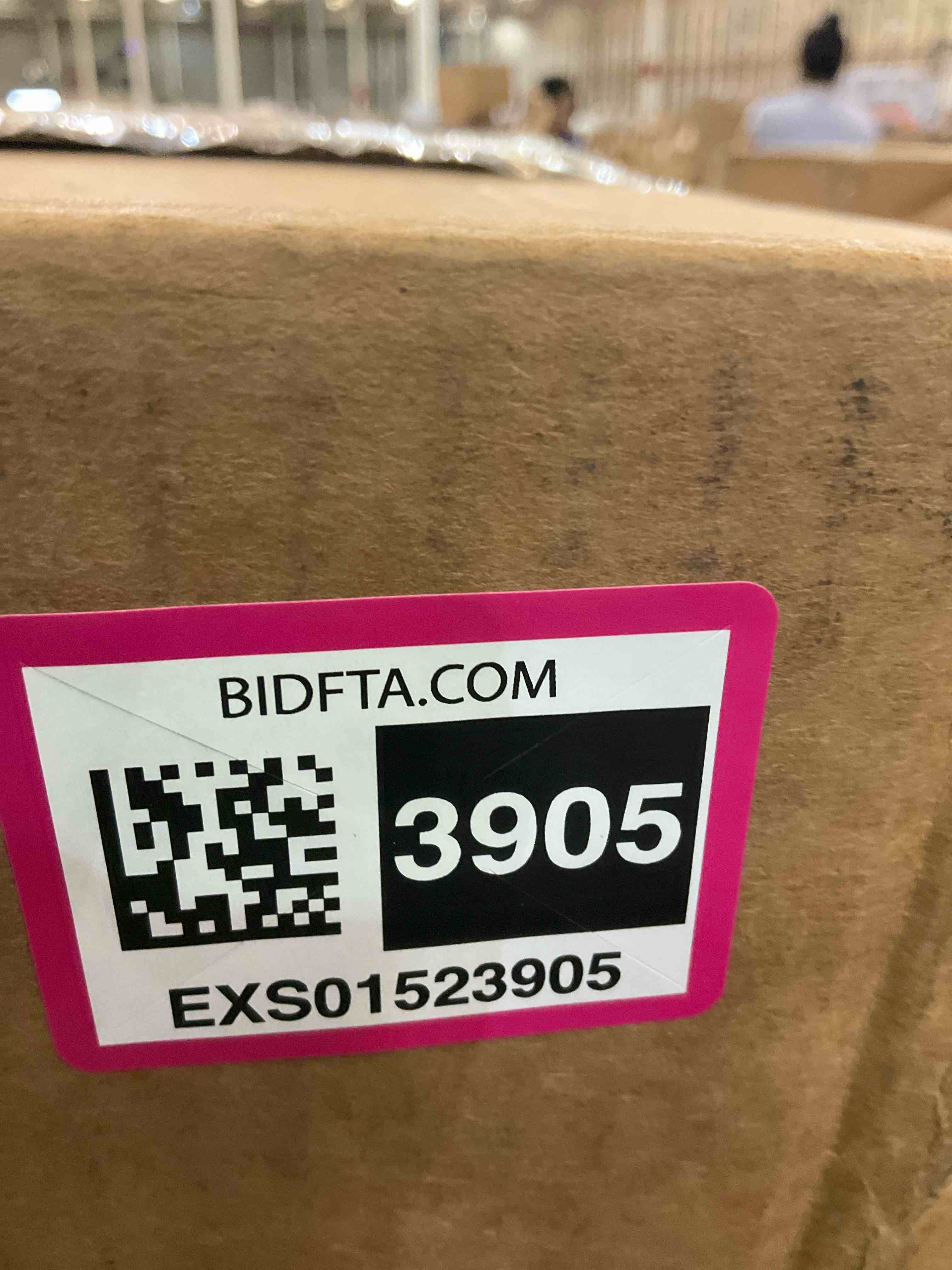 https://s3.amazonaws.com/lotting-images-prod/BargainHunt/EXS01523905_1714675691146.jpeg