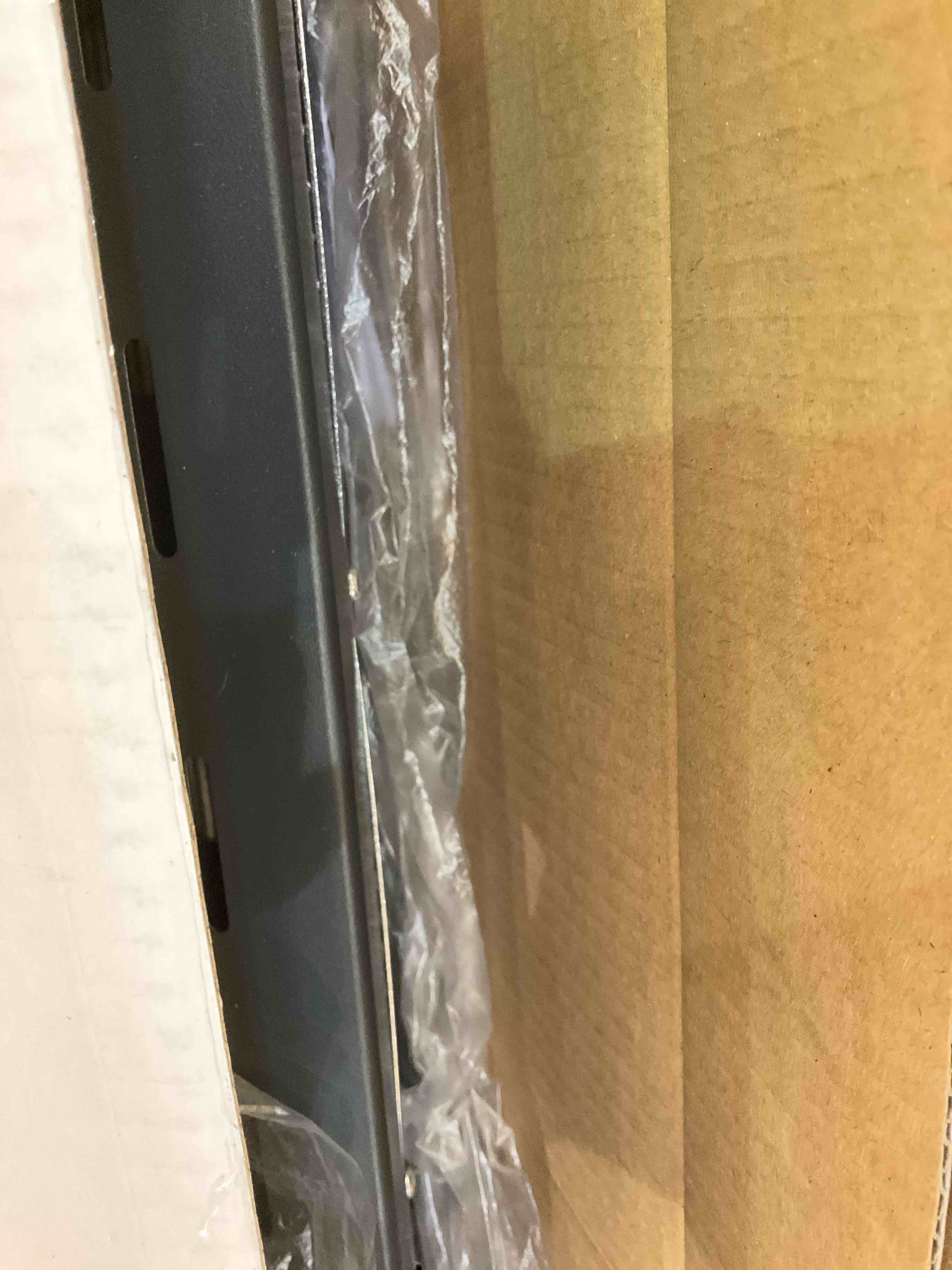 https://s3.amazonaws.com/lotting-images-prod/BargainHunt/EXS01523906_1714675825457.jpeg