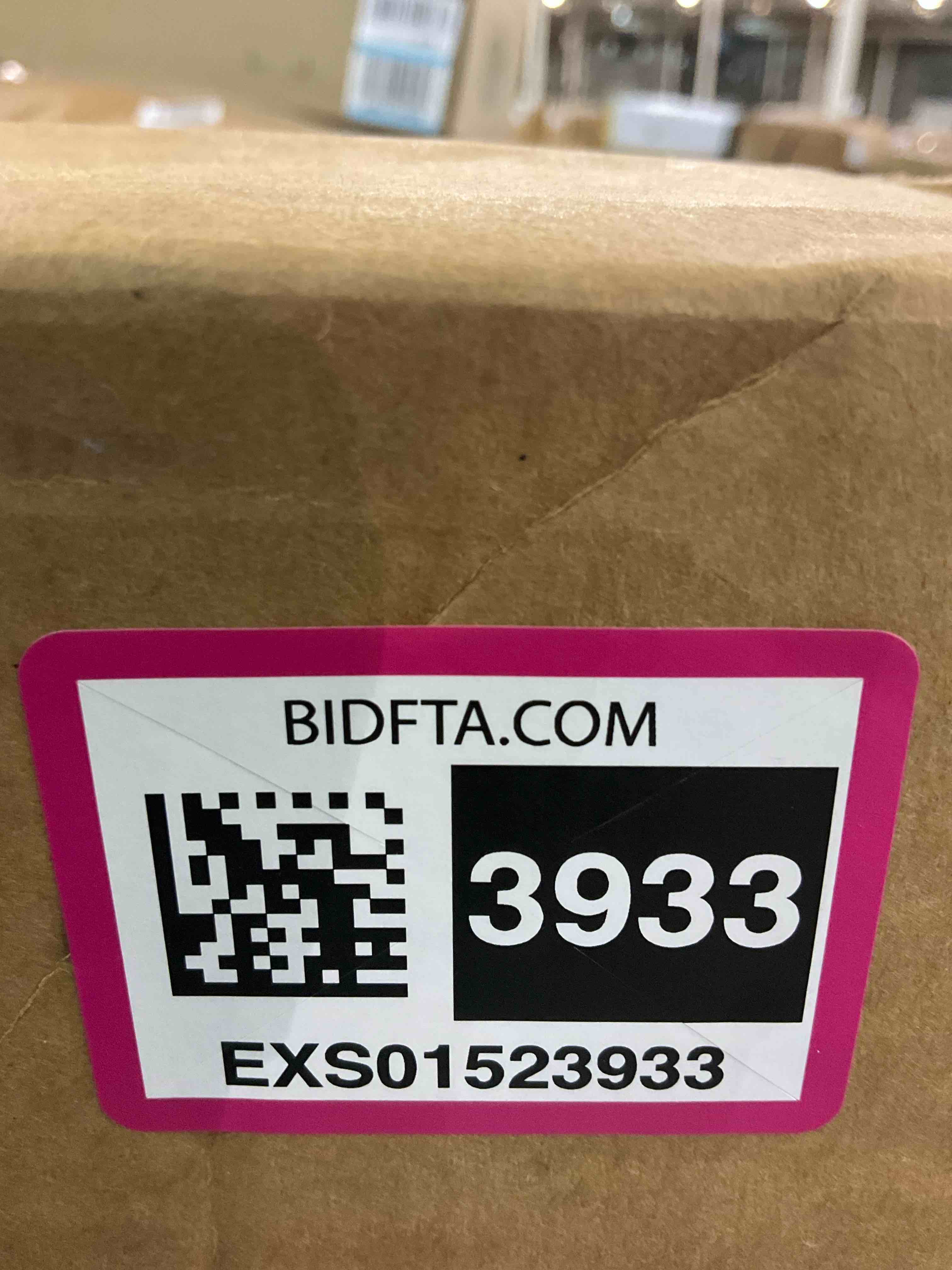 https://s3.amazonaws.com/lotting-images-prod/BargainHunt/EXS01523933_1715084164776.jpeg