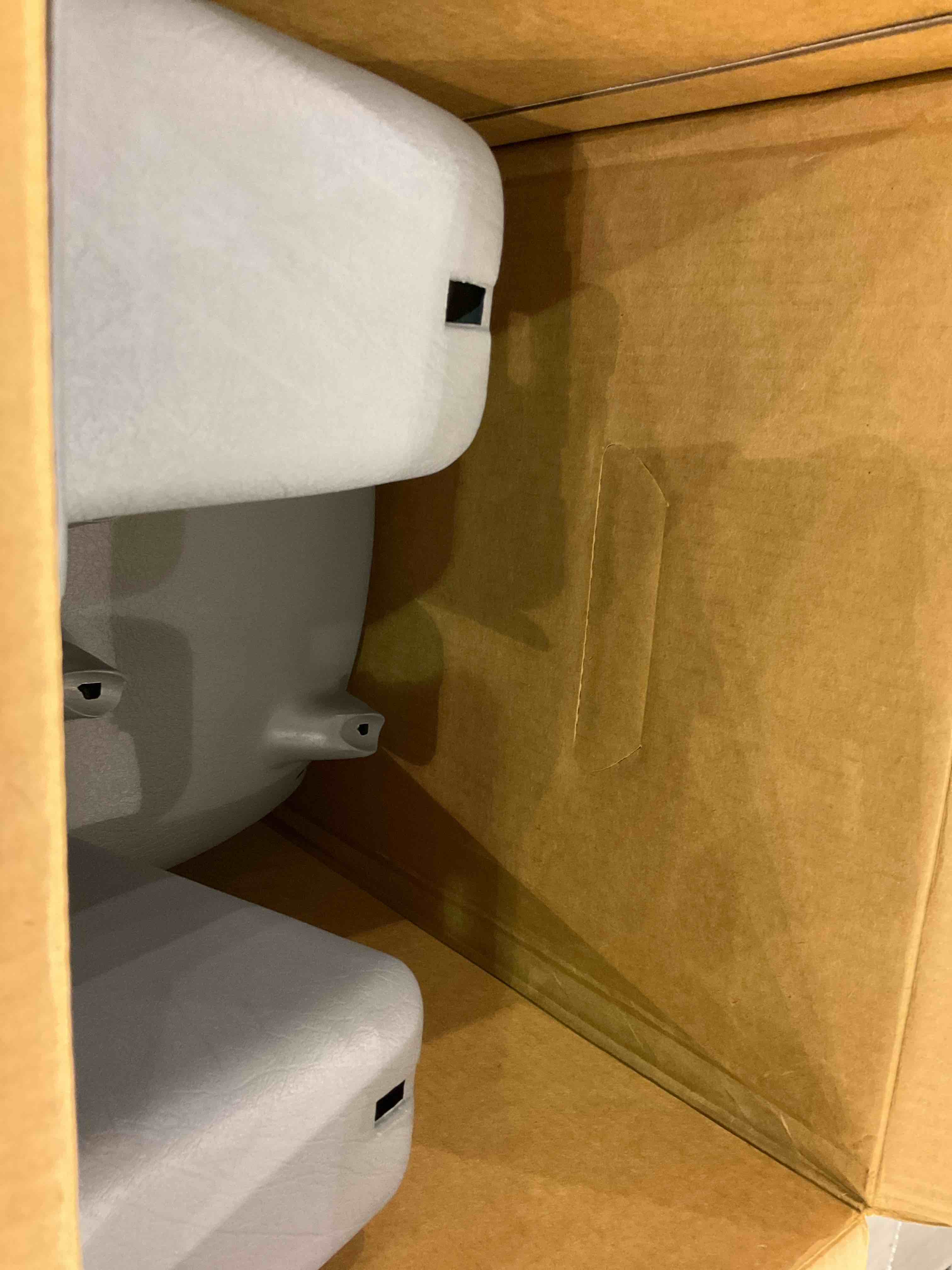 https://s3.amazonaws.com/lotting-images-prod/BargainHunt/EXS01523971_1715094321396.jpeg