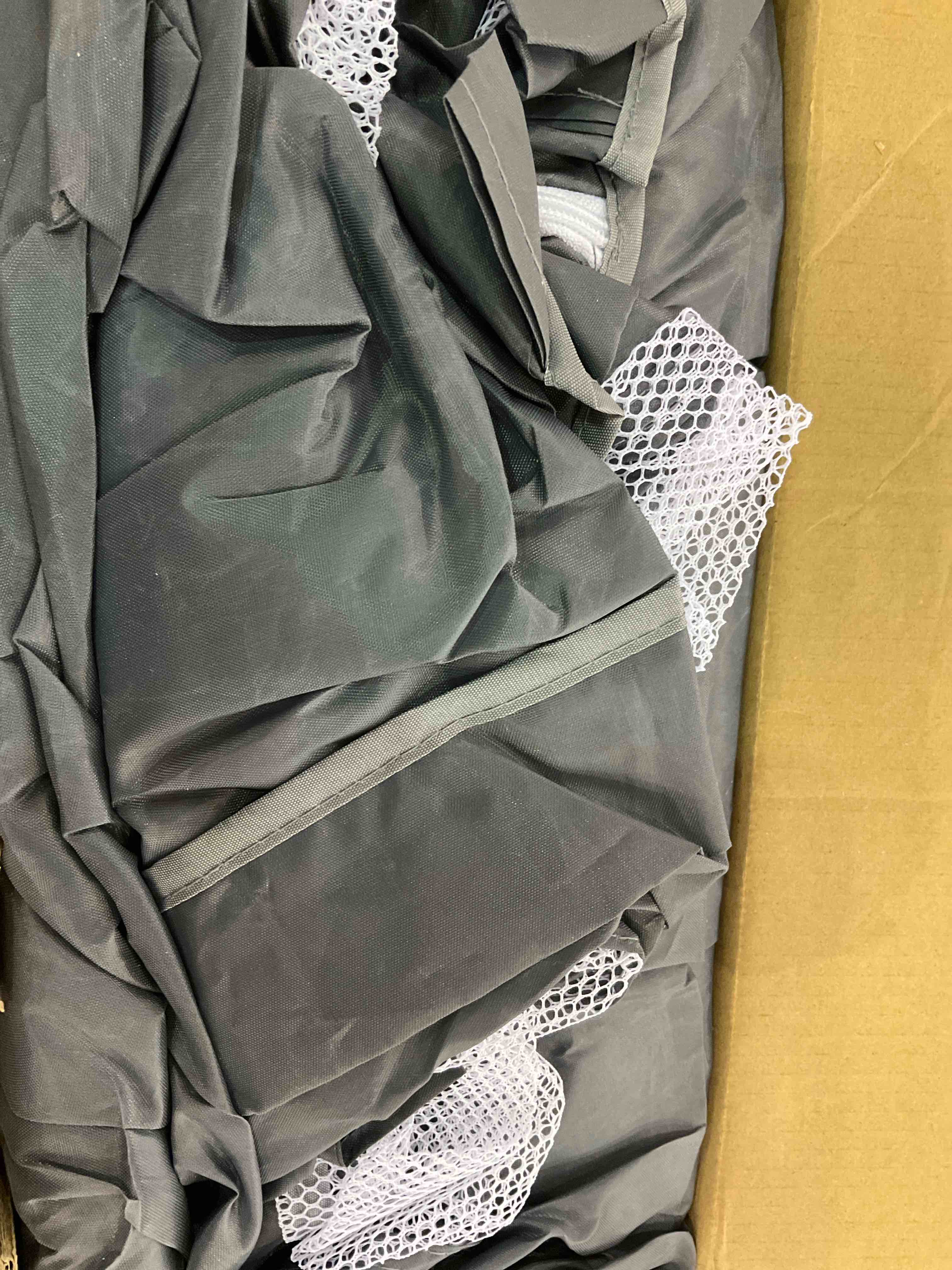 https://s3.amazonaws.com/lotting-images-prod/BargainHunt/EXS01523979_1715096129949.jpeg