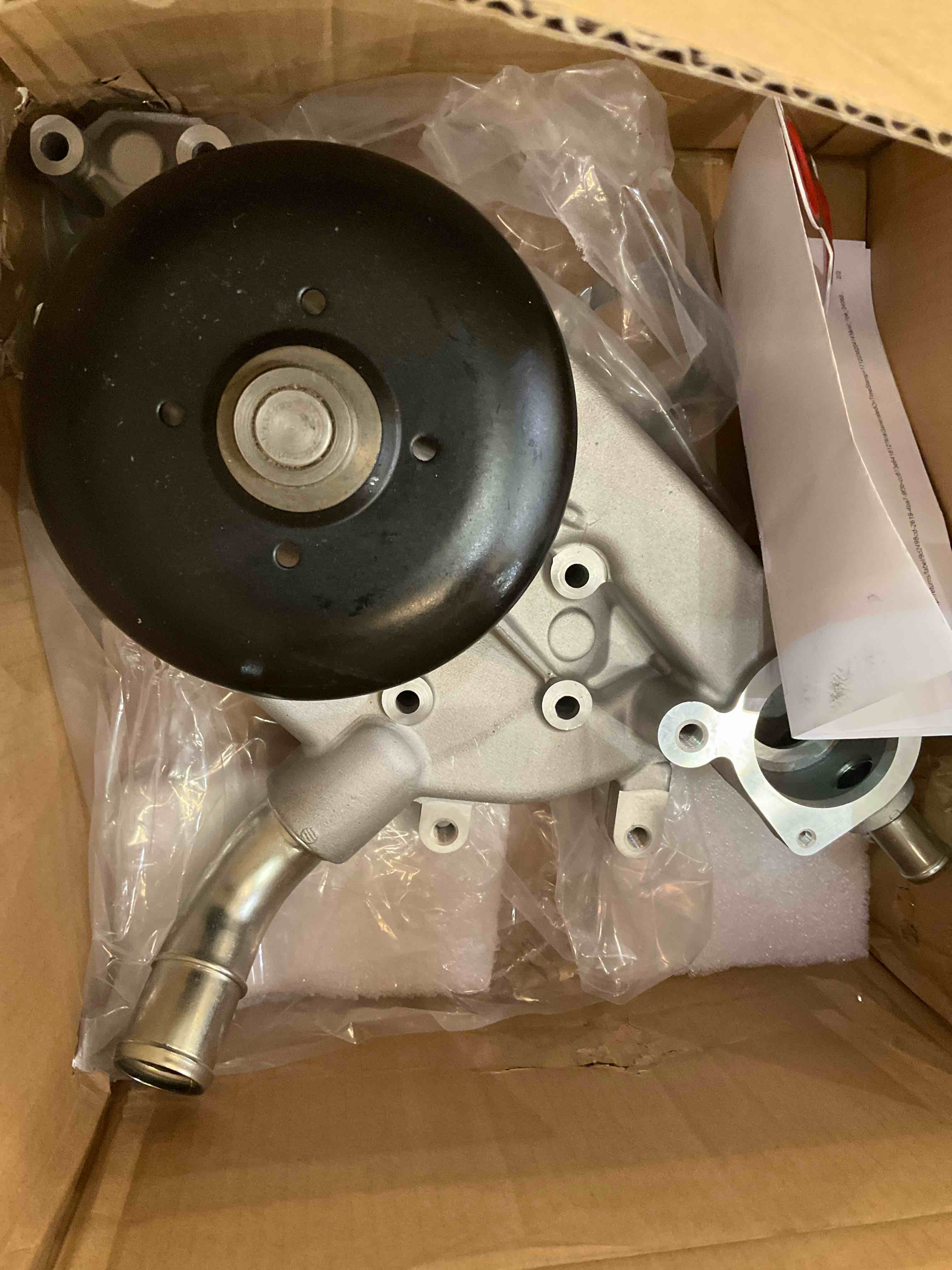 https://s3.amazonaws.com/lotting-images-prod/BargainHunt/EXS01523992_1715101161062.jpeg