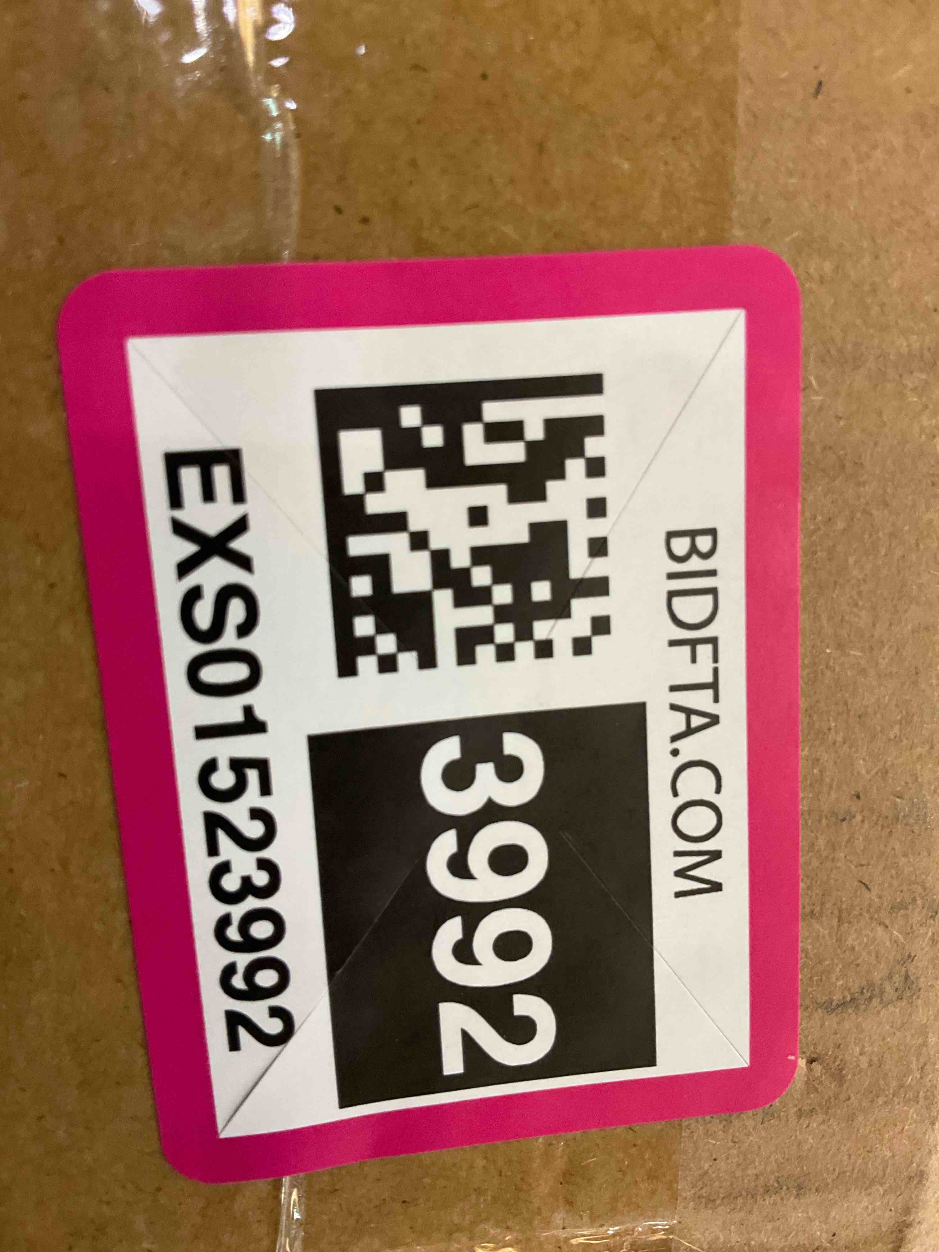 https://s3.amazonaws.com/lotting-images-prod/BargainHunt/EXS01523992_1715101195937.jpeg