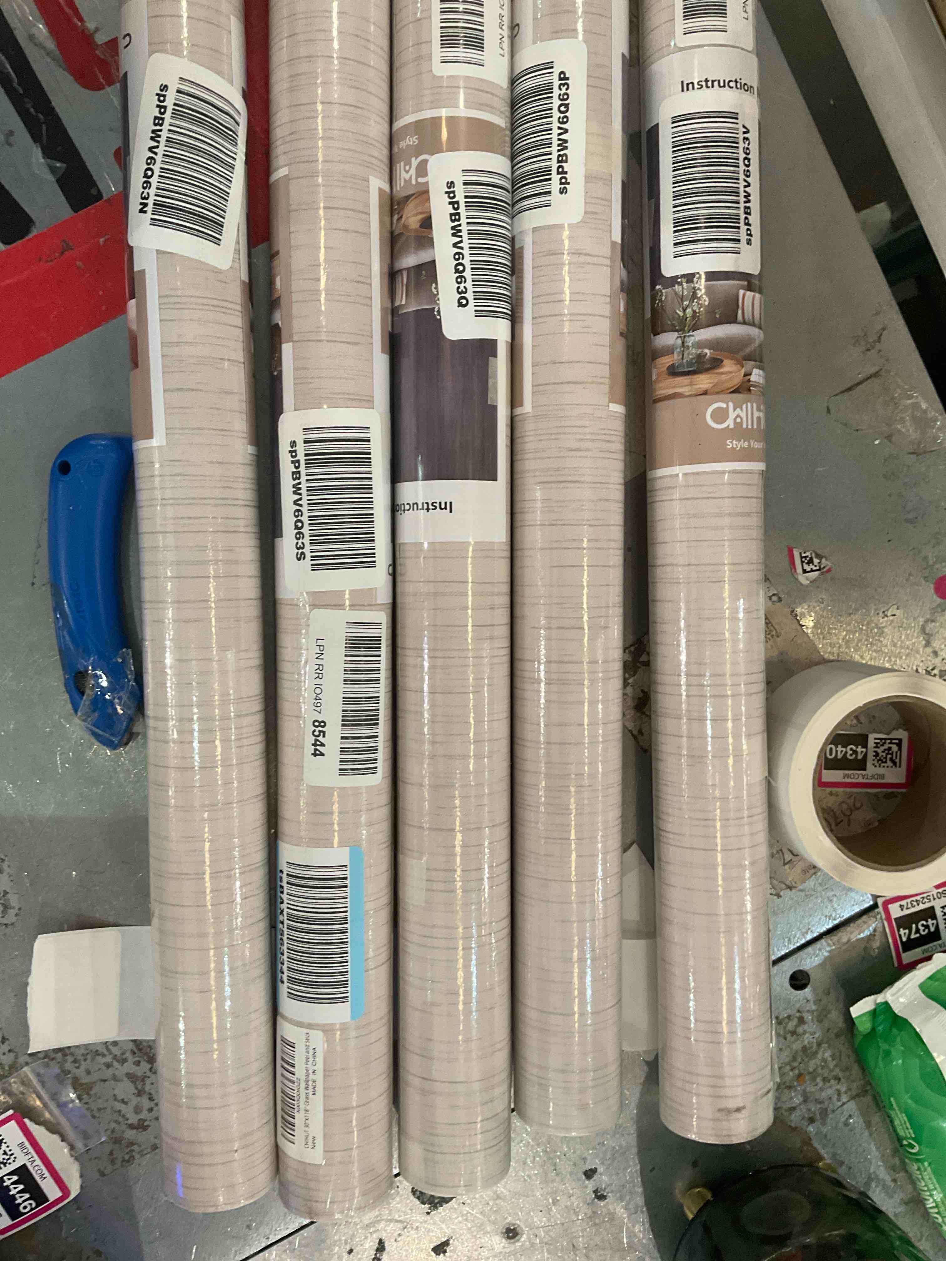 https://s3.amazonaws.com/lotting-images-prod/BargainHunt/EXS01524462_1713973791893.jpeg