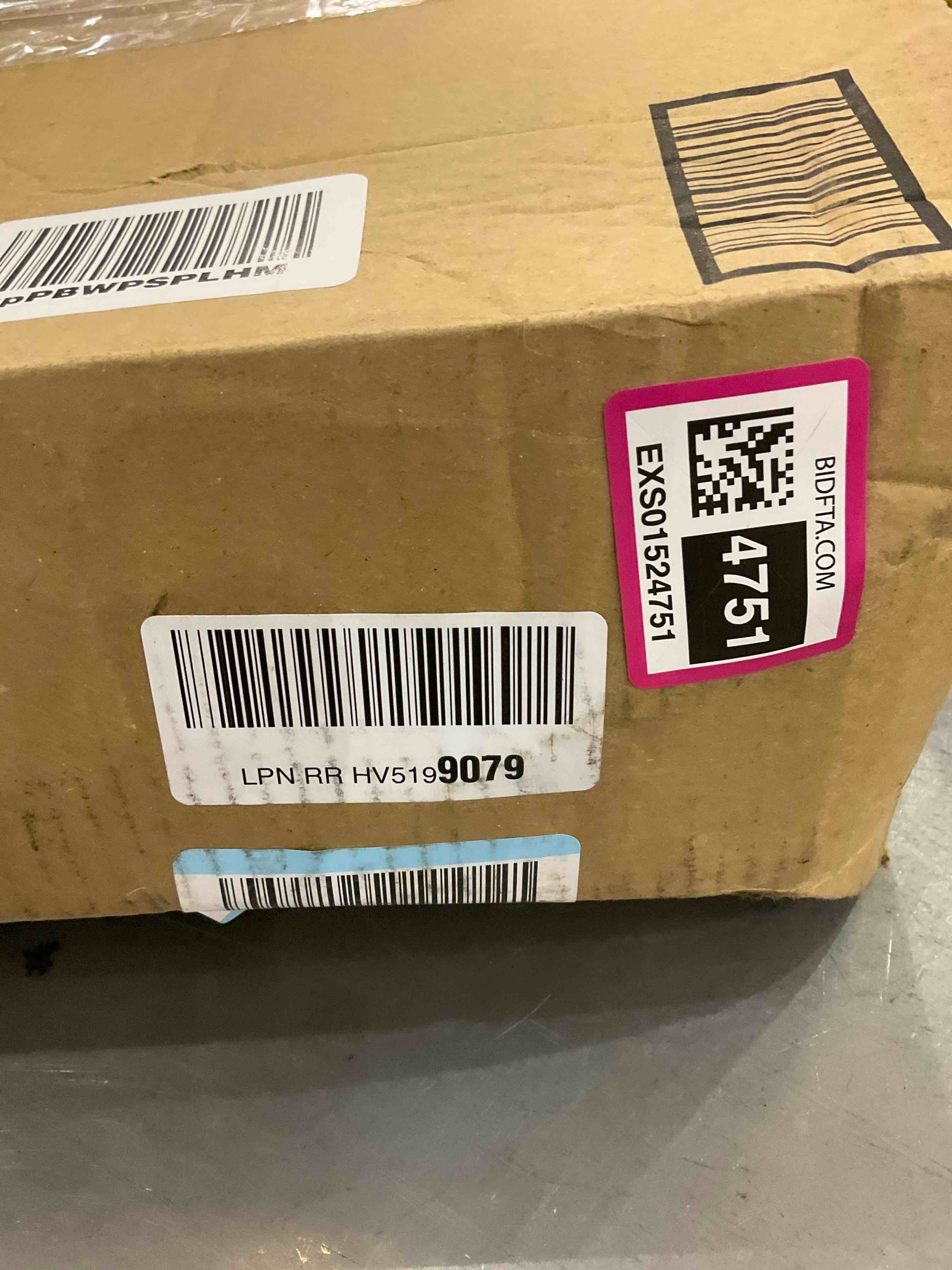 https://s3.amazonaws.com/lotting-images-prod/BargainHunt/EXS01524751_1715107151138.jpeg