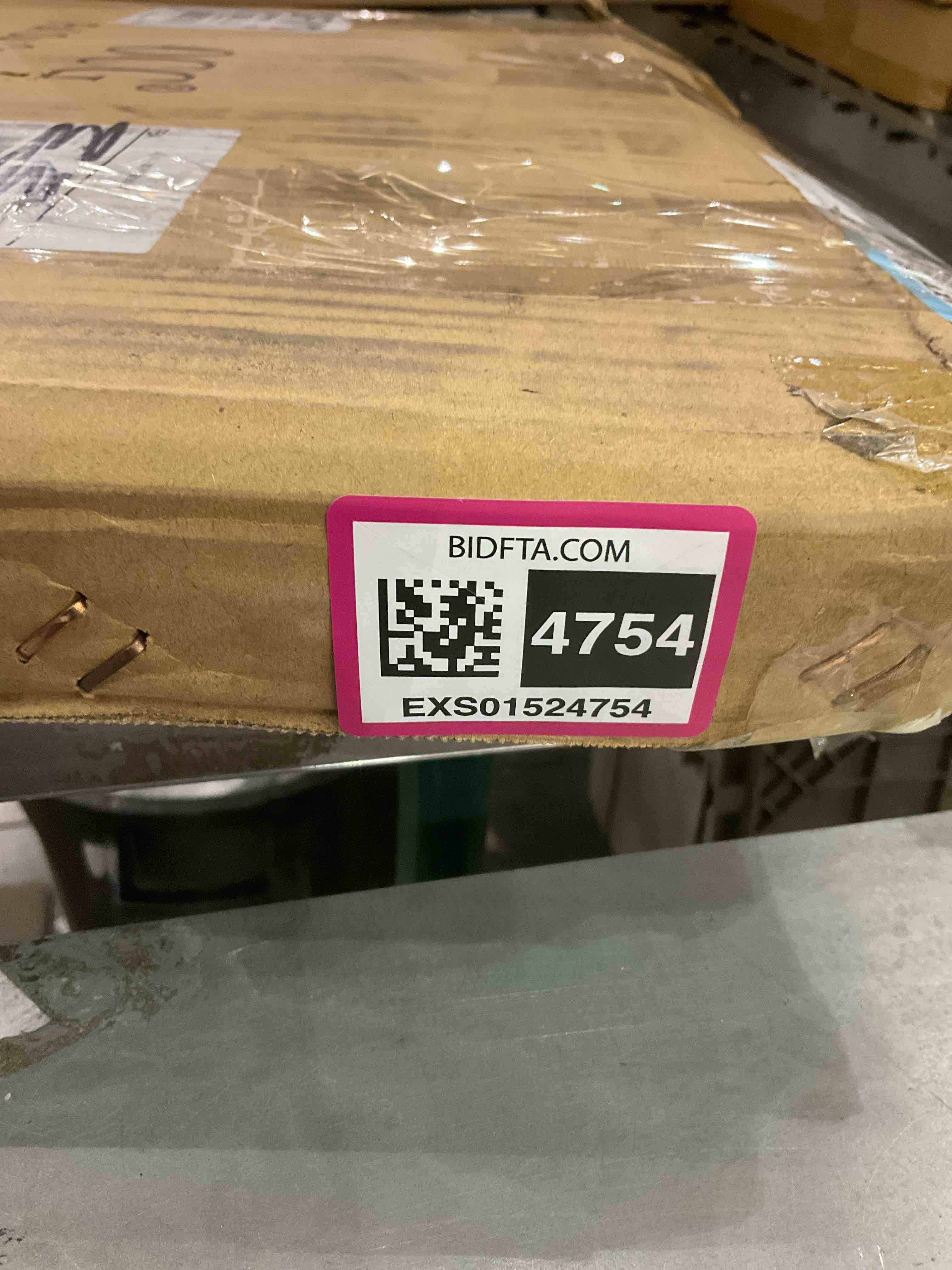 https://s3.amazonaws.com/lotting-images-prod/BargainHunt/EXS01524754_1715107502994.jpeg