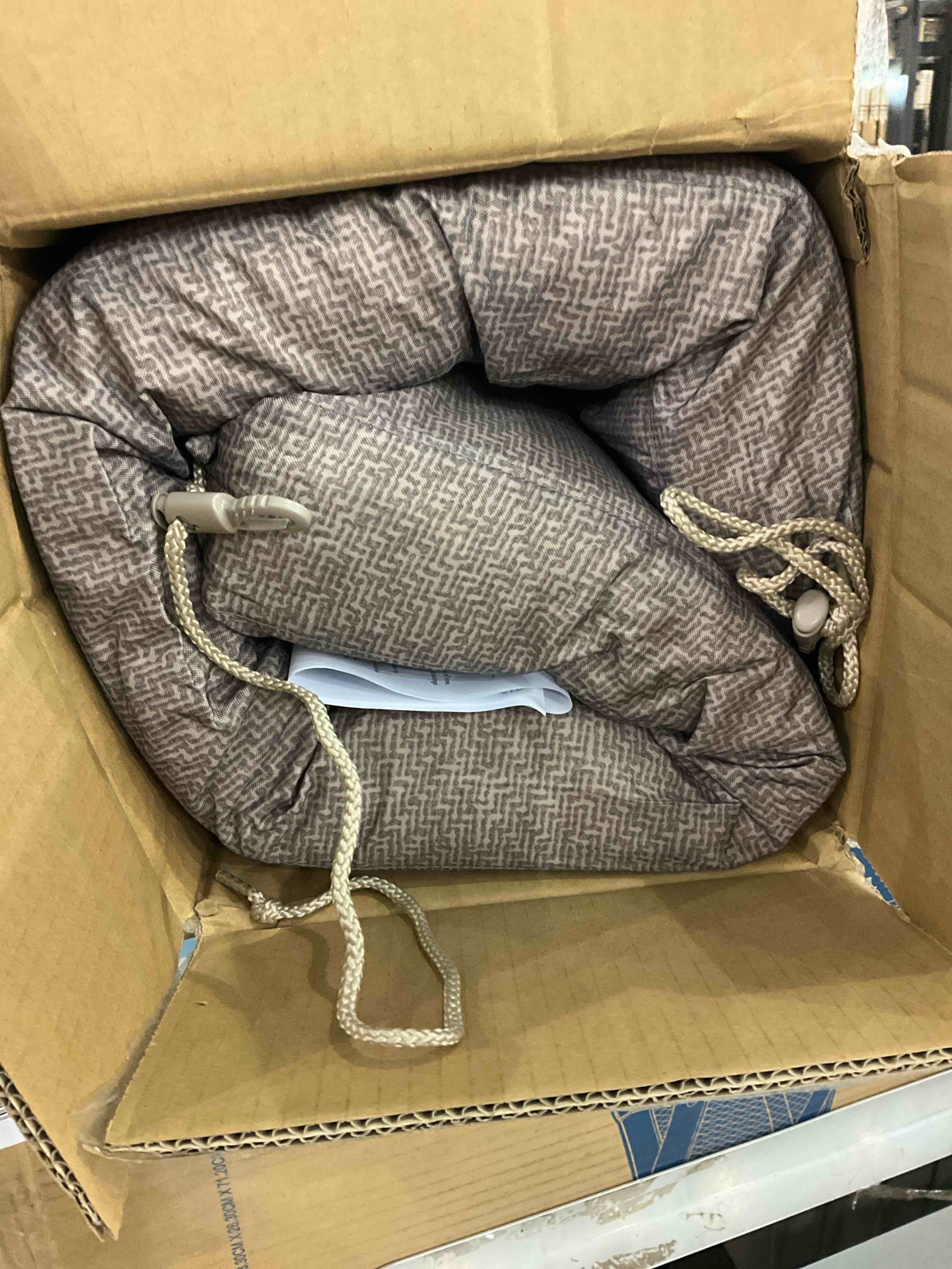 https://s3.amazonaws.com/lotting-images-prod/BargainHunt/EXS01524788_1715168043875.jpeg