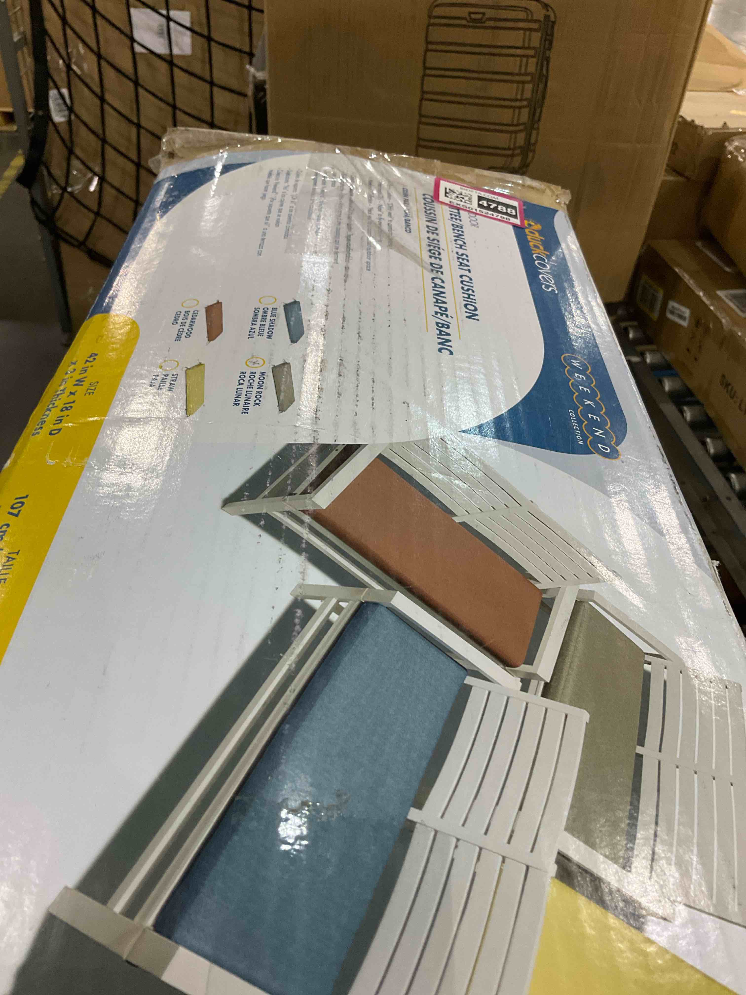 https://s3.amazonaws.com/lotting-images-prod/BargainHunt/EXS01524788_1715168064799.jpeg