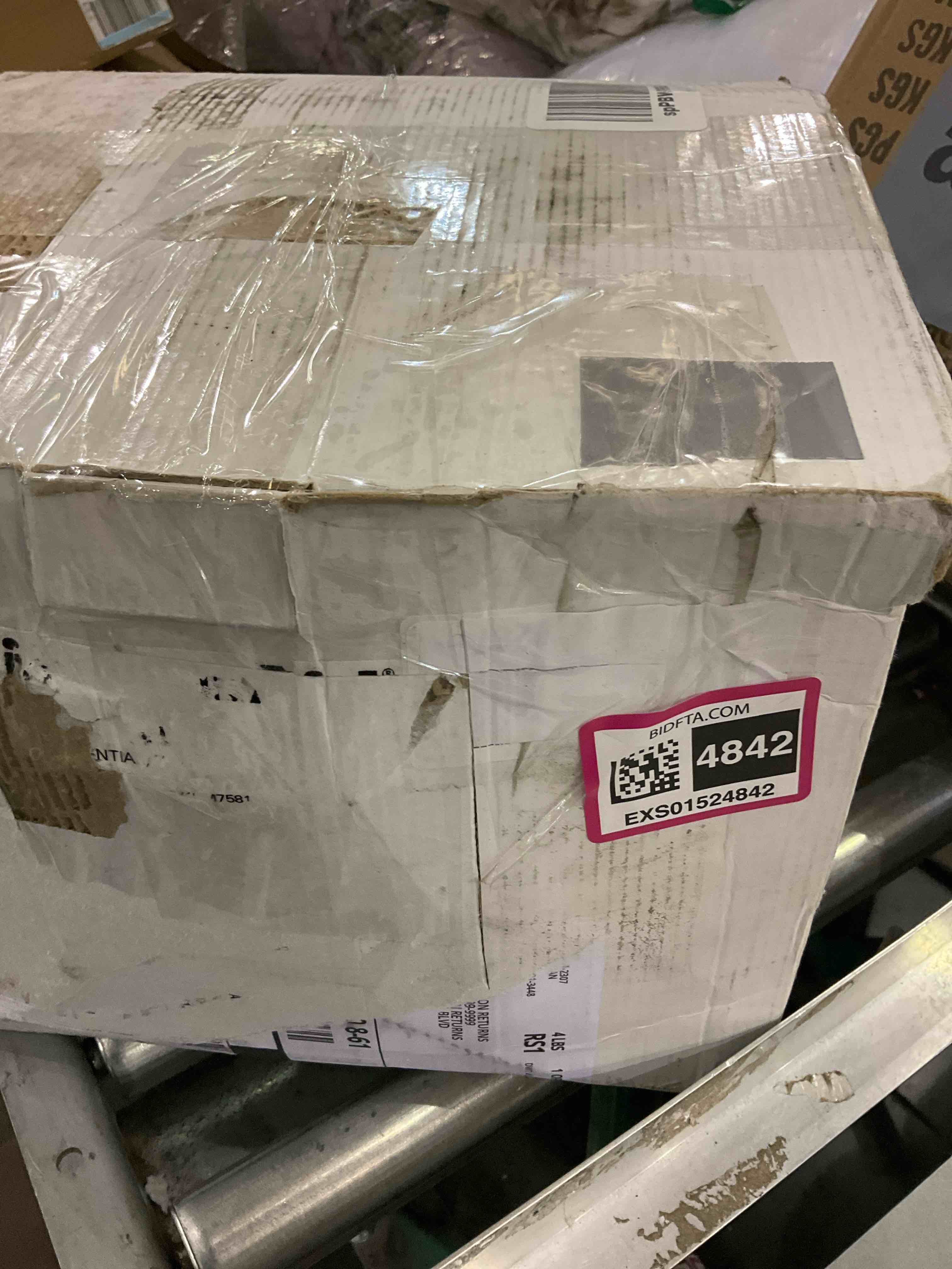https://s3.amazonaws.com/lotting-images-prod/BargainHunt/EXS01524842_1715182075790.jpeg
