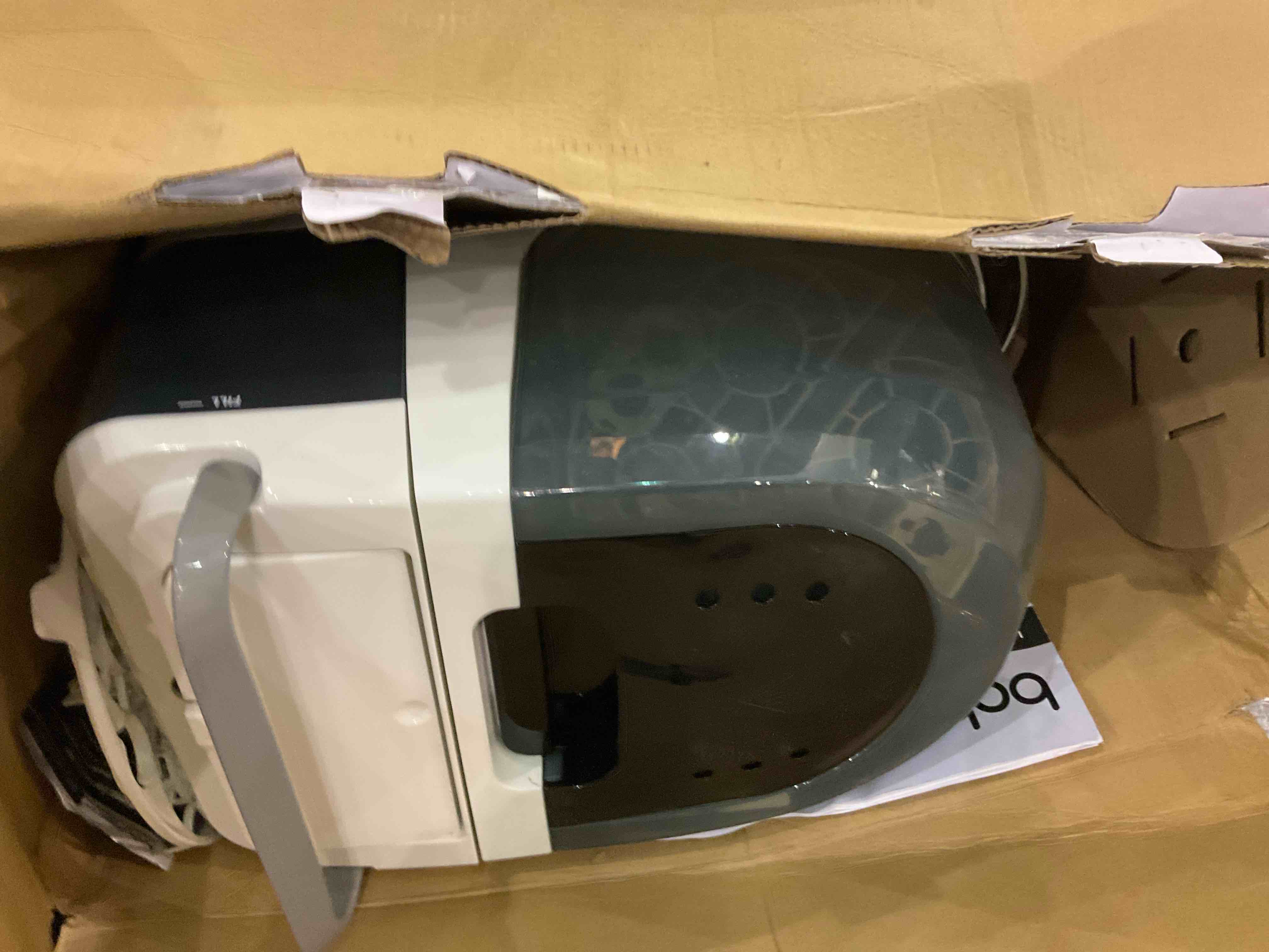 https://s3.amazonaws.com/lotting-images-prod/BargainHunt/EXS01524973_1715342243601.jpeg