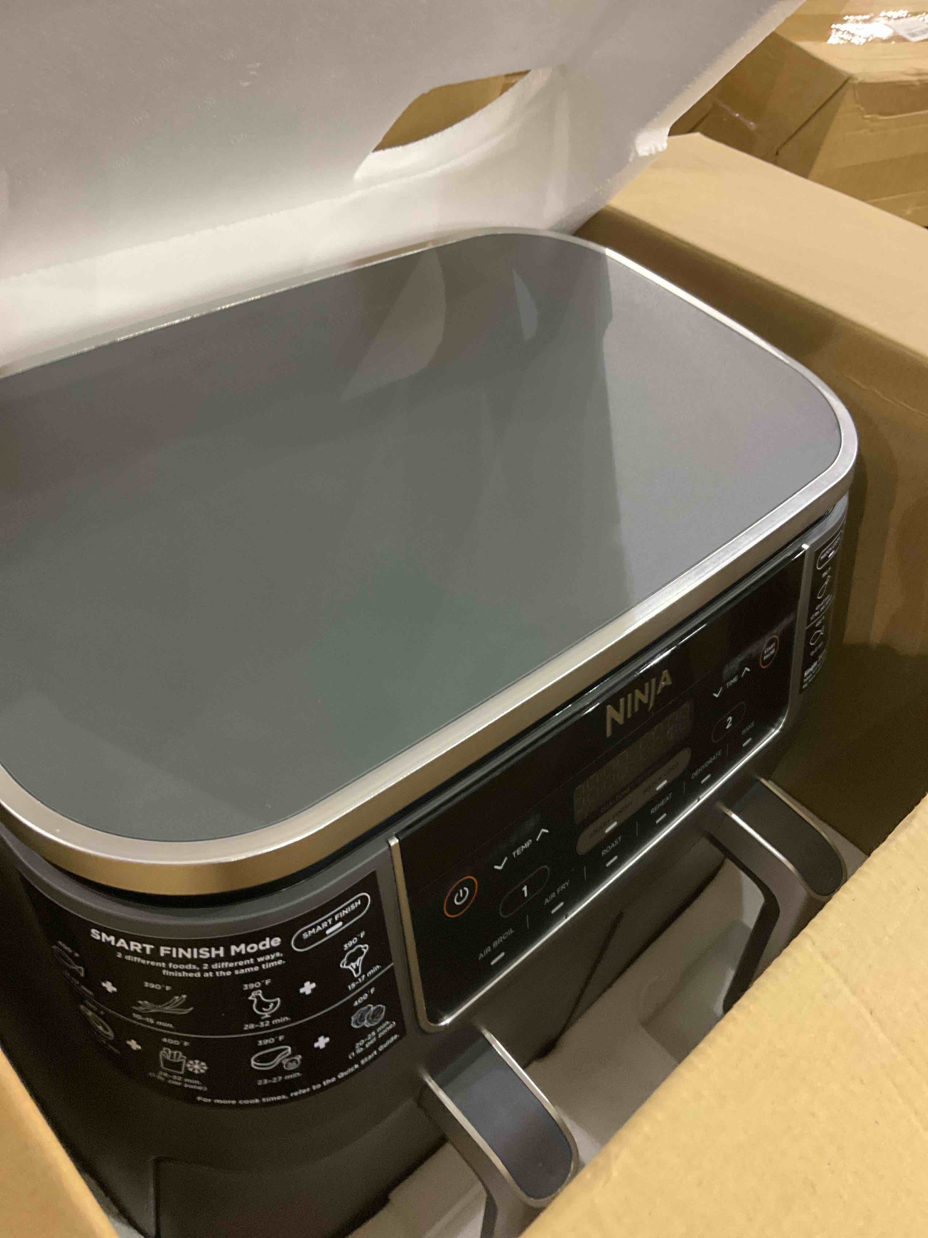 https://s3.amazonaws.com/lotting-images-prod/BargainHunt/EXS01524974_1715342318822.jpeg