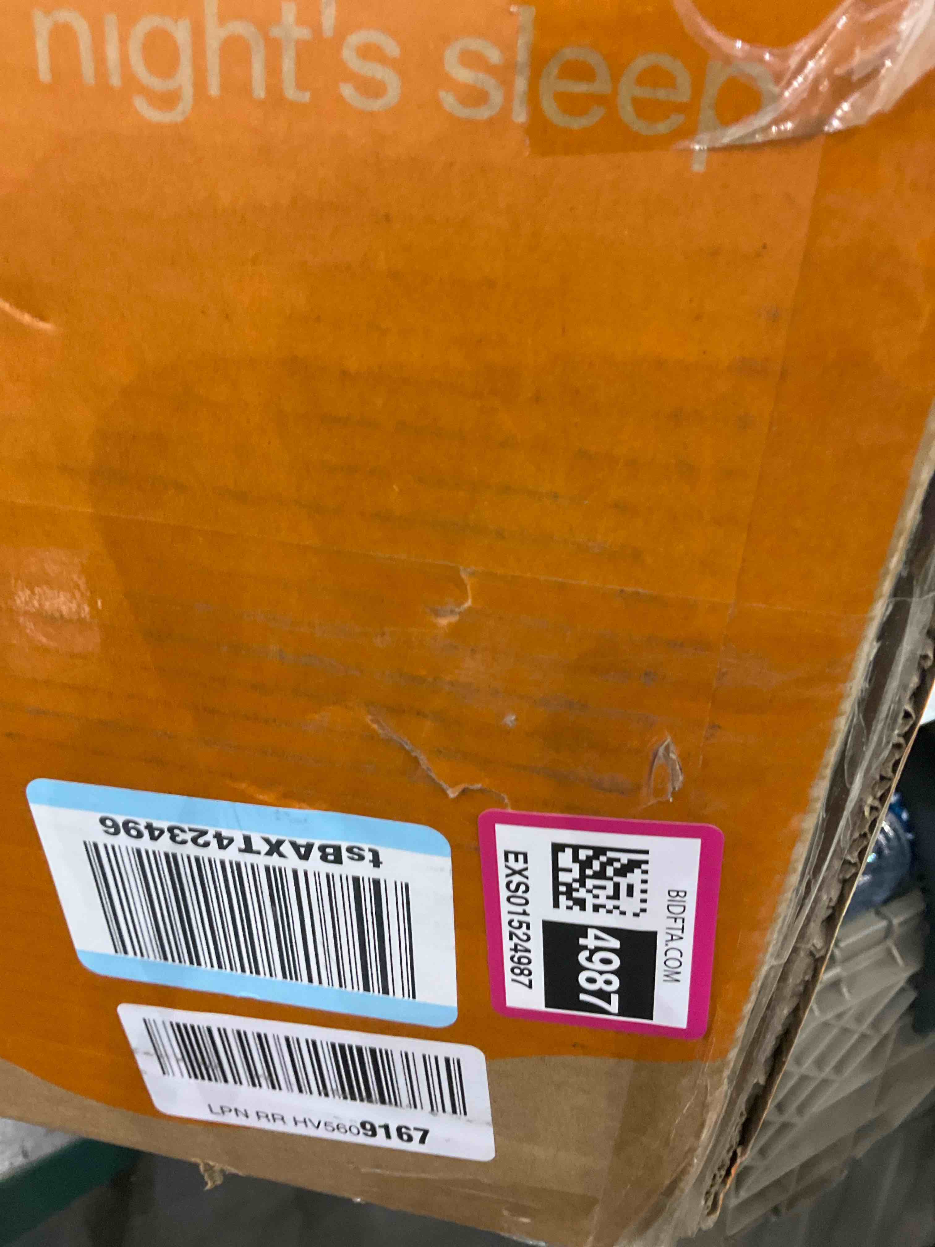https://s3.amazonaws.com/lotting-images-prod/BargainHunt/EXS01524987_1715344277577.jpeg