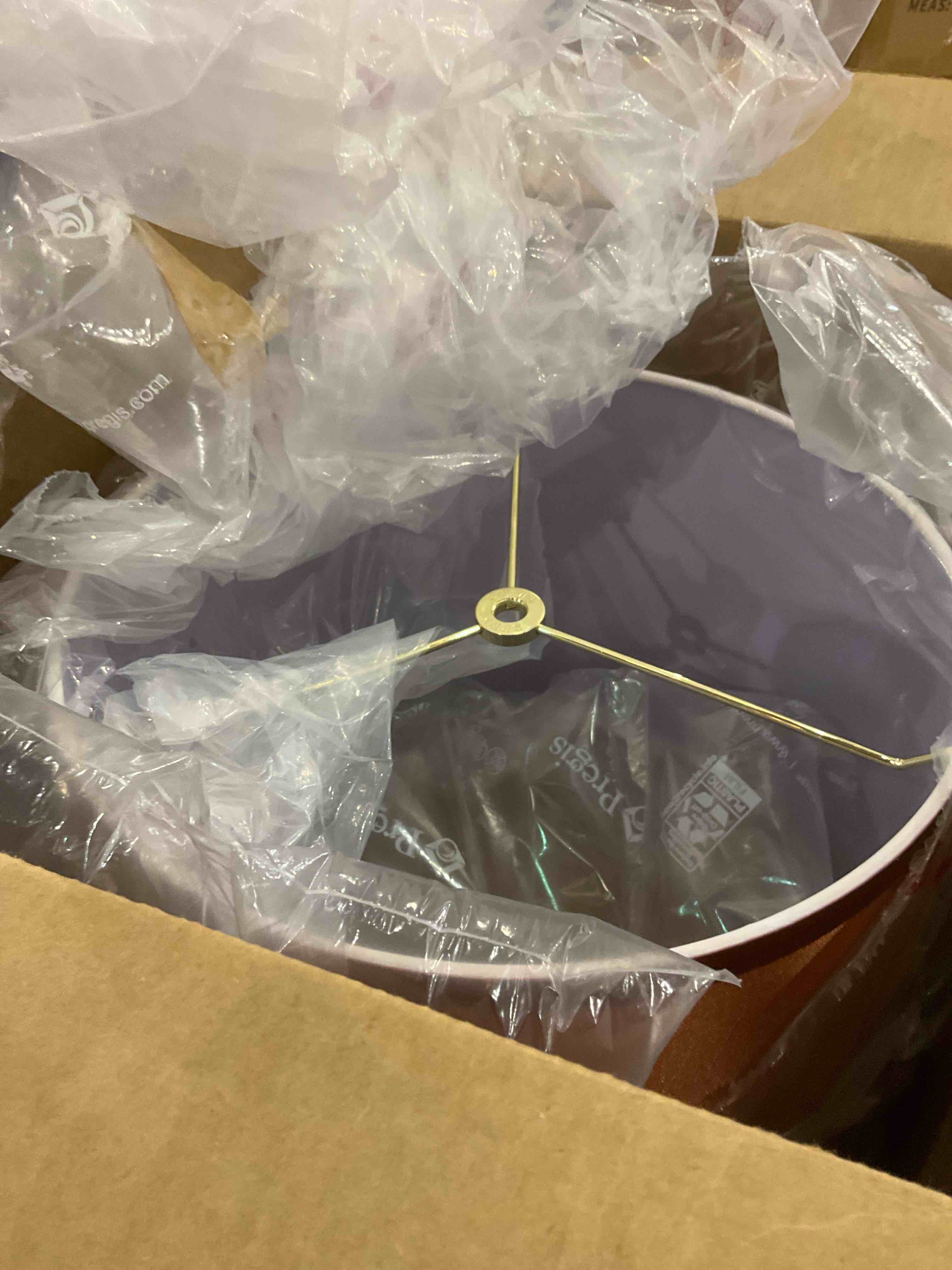 https://s3.amazonaws.com/lotting-images-prod/BargainHunt/EXS01525000_1715345447841.jpeg