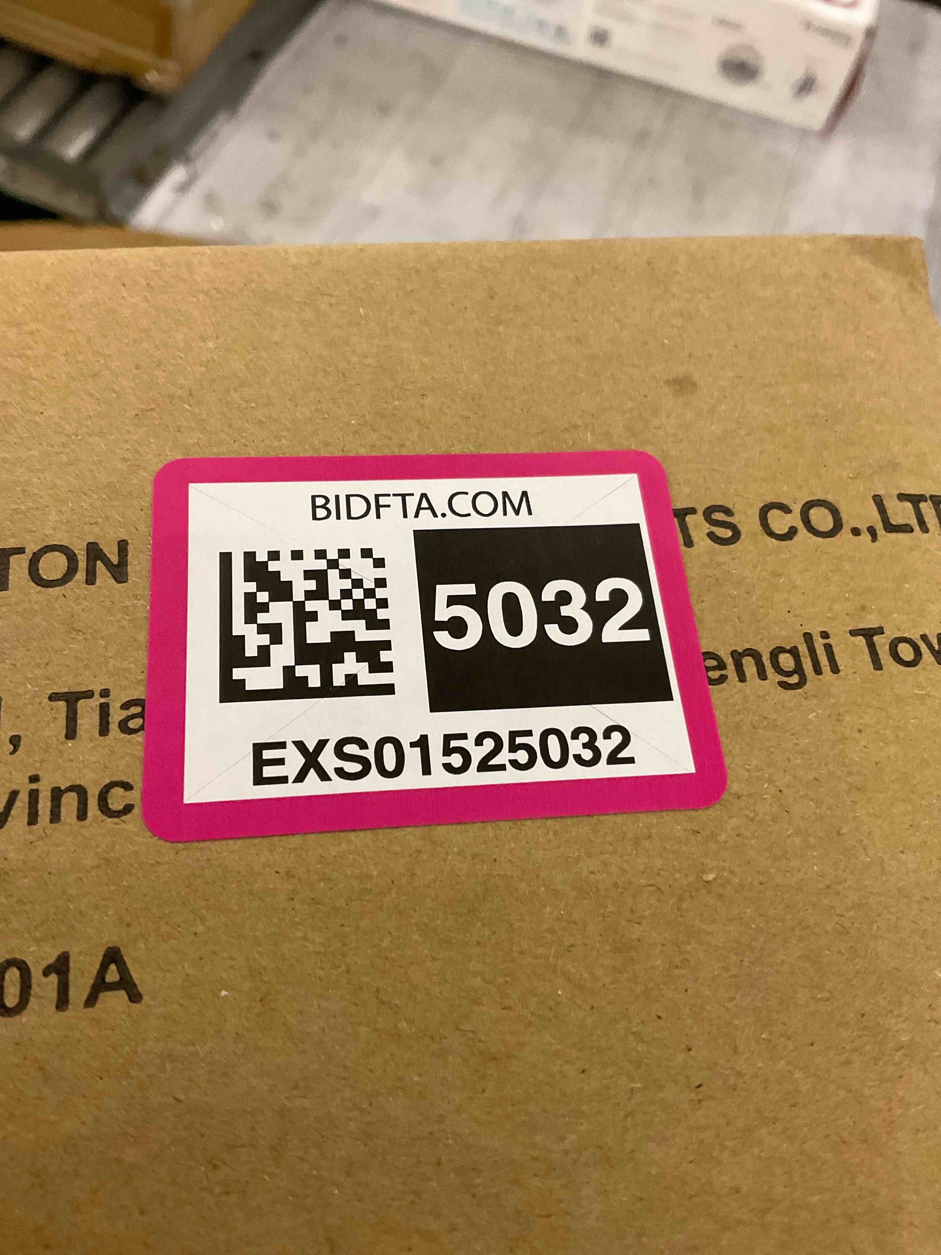 https://s3.amazonaws.com/lotting-images-prod/BargainHunt/EXS01525032_1713878946471.jpeg
