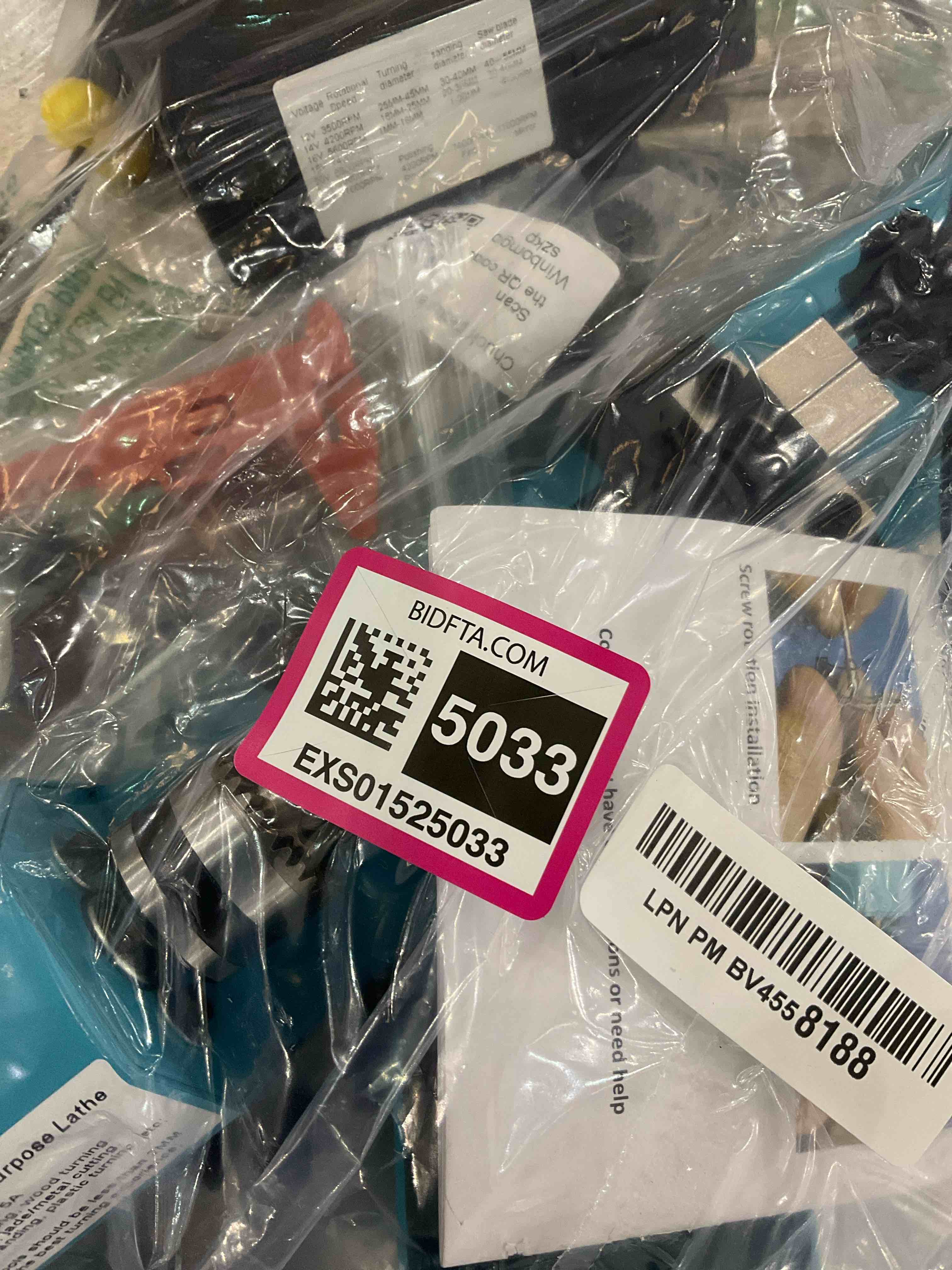 https://s3.amazonaws.com/lotting-images-prod/BargainHunt/EXS01525033_1713879085619.jpeg