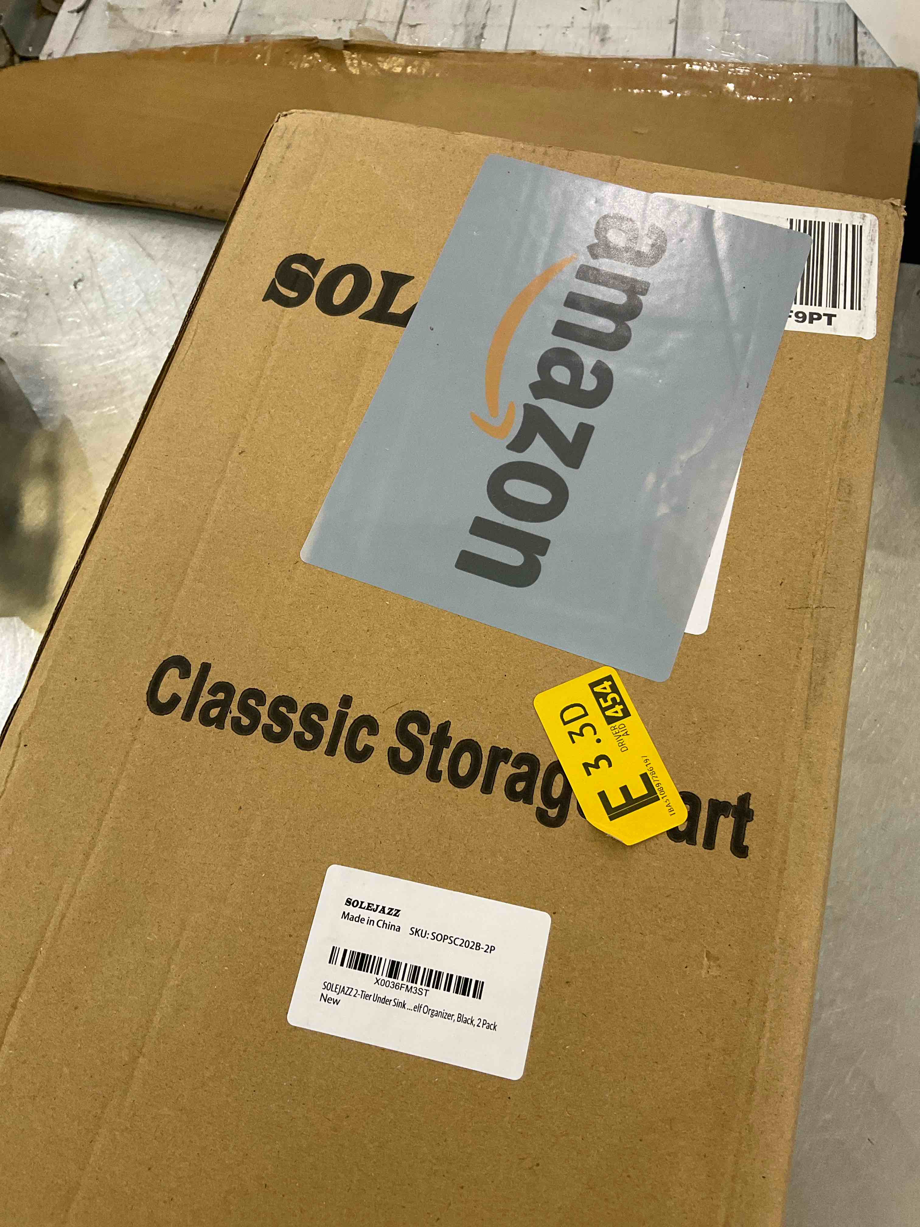 https://s3.amazonaws.com/lotting-images-prod/BargainHunt/EXS01525254_1713973331181.jpeg