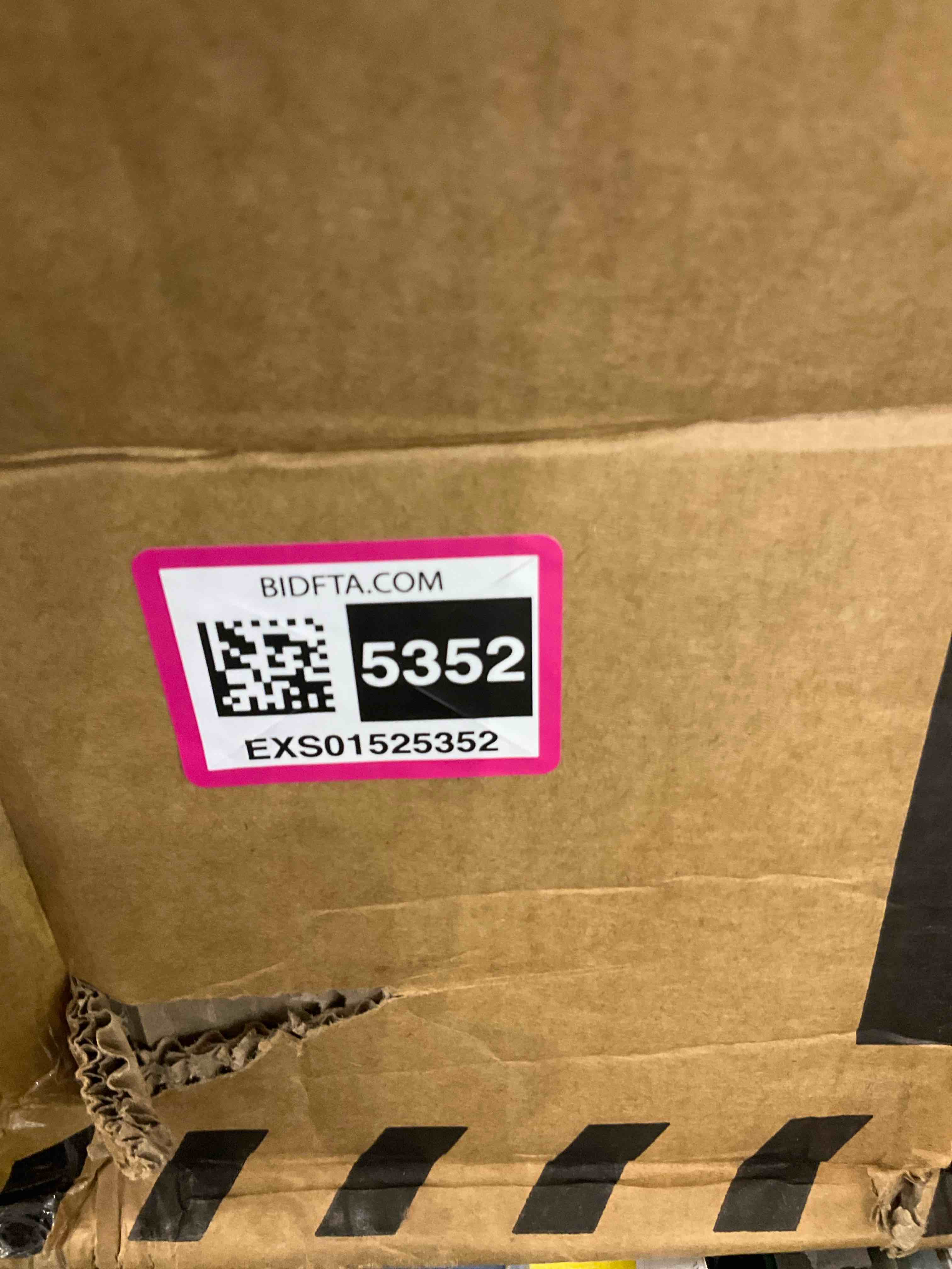 https://s3.amazonaws.com/lotting-images-prod/BargainHunt/EXS01525352_1714055103200.jpeg