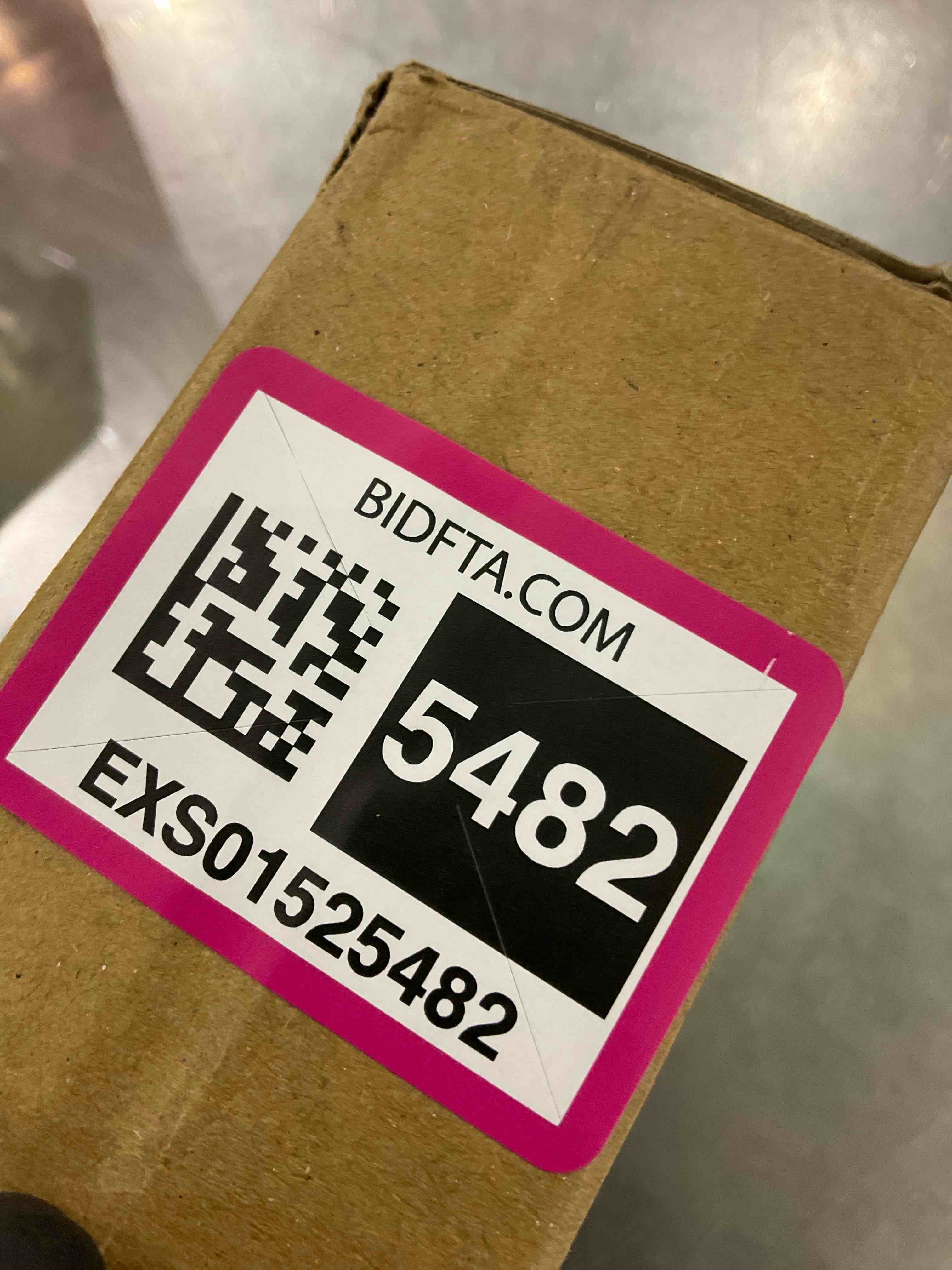 https://s3.amazonaws.com/lotting-images-prod/BargainHunt/EXS01525482_1714139656001.jpeg